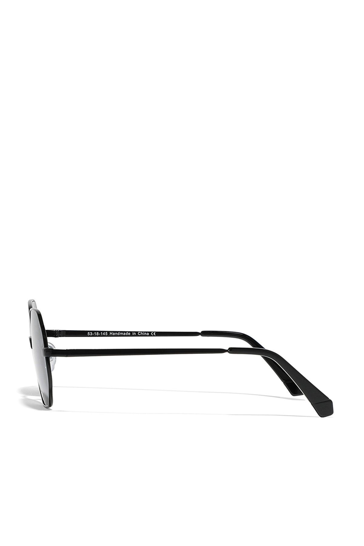 BlackOut-نظارات شمسية من ايوا - نظارات شمسية للجنسين - نظارات شمسية بتصميم هندسي - BlackOut FAMOUS 3