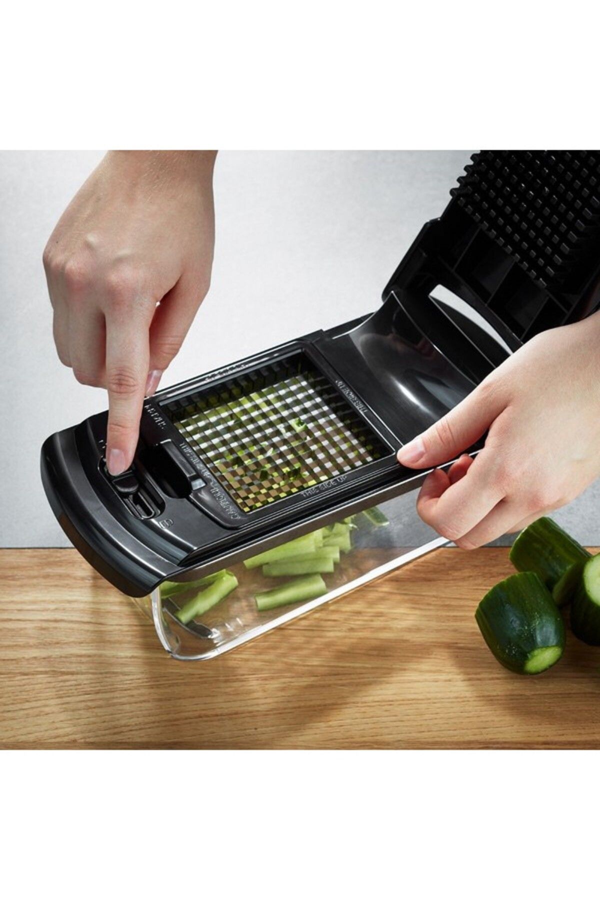 GEFU-Treppo Versatile Extra Sharp Blade Cube and Stick Cutter 3