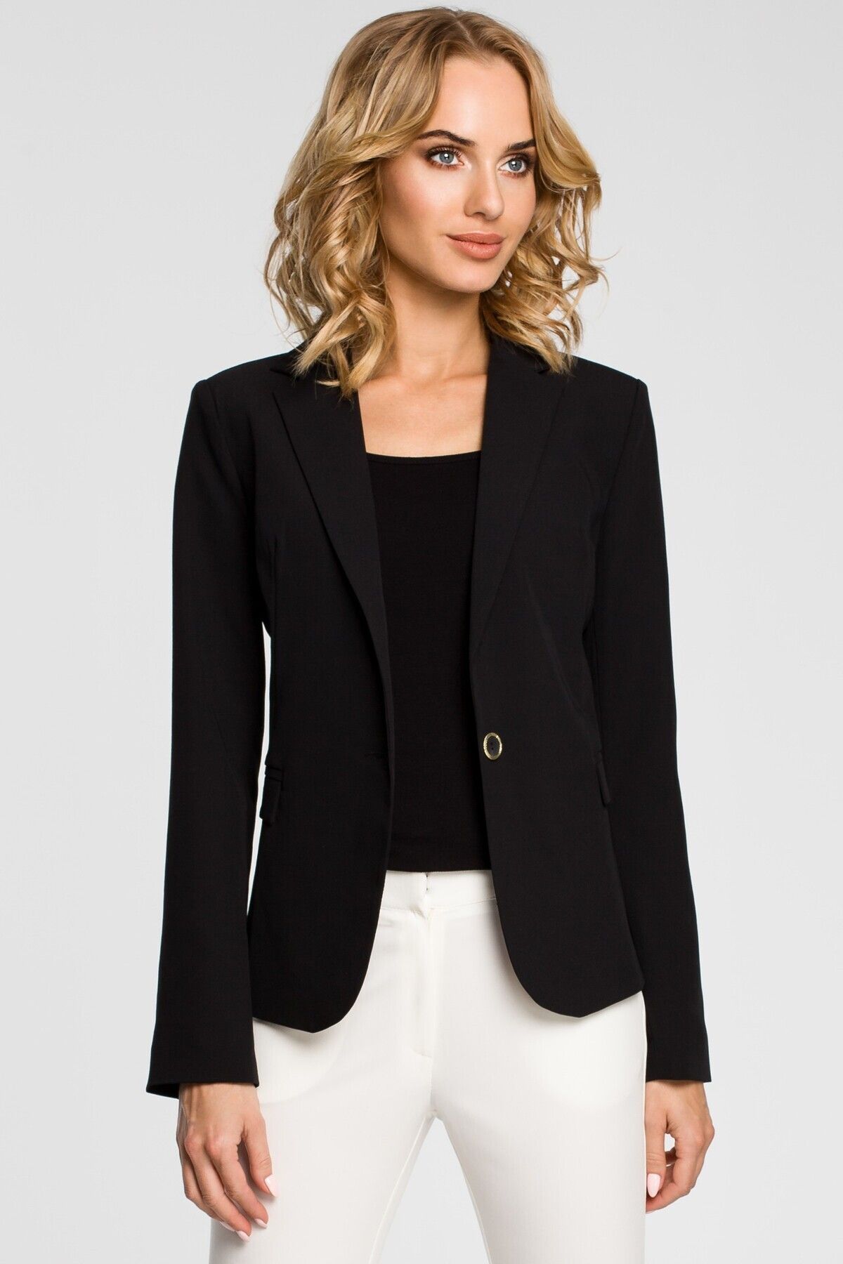 Made of Emotion-Jacket with a peaked collar and a single-button closure 1