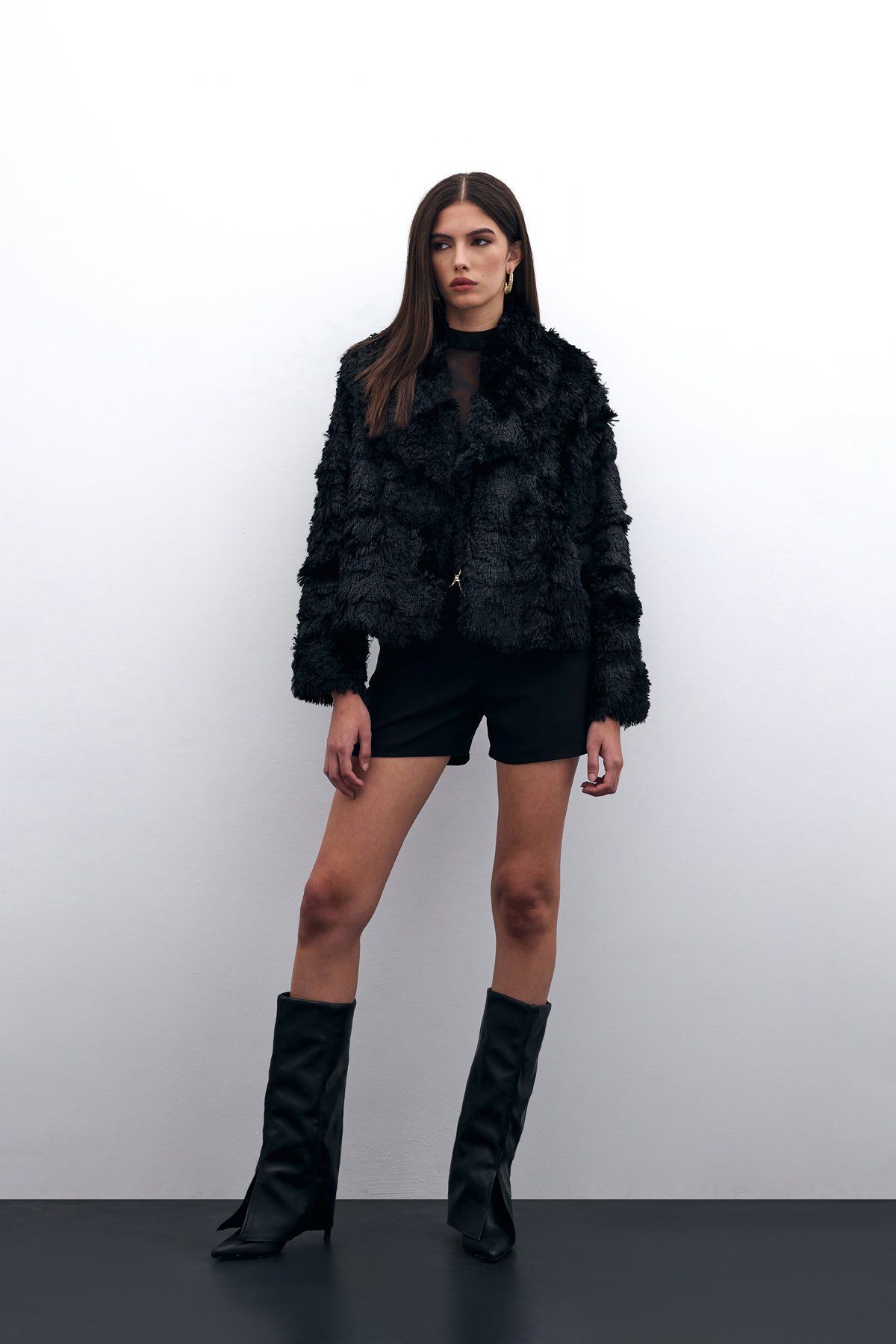 Sateen-Black Plush Jacket - Collared 7