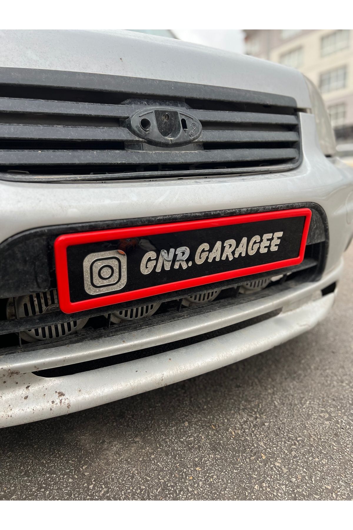 GNRGARAGE 1 ADET KIRMIZI ÇITÇIT PLAKALIK