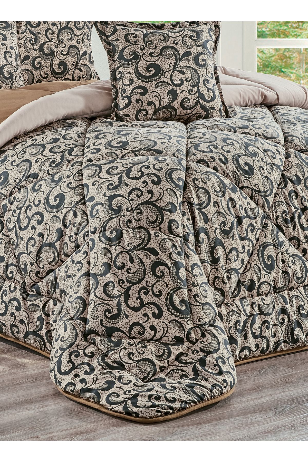 Generic-Comforter Set 4 Piece Single Size Elegant Bedspread Lightweight Comforter Suitable for All Seasons 2