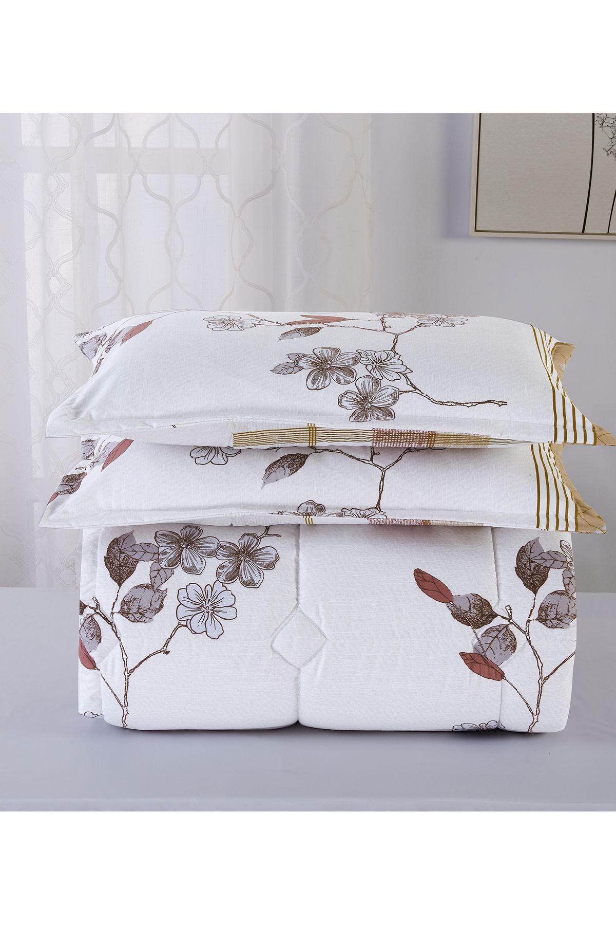 Generic-Comforter Set 4 Piece Single Size Elegant Bedspread Lightweight Comforter Suitable for All Seasons 2