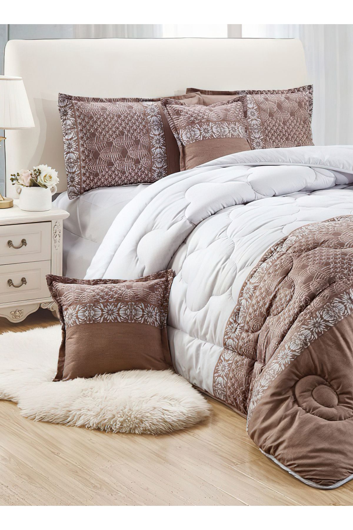Generic-Comforter Set 4 Piece Single Size Elegant Bedspread Lightweight Comforter Suitable for All Seasons 2
