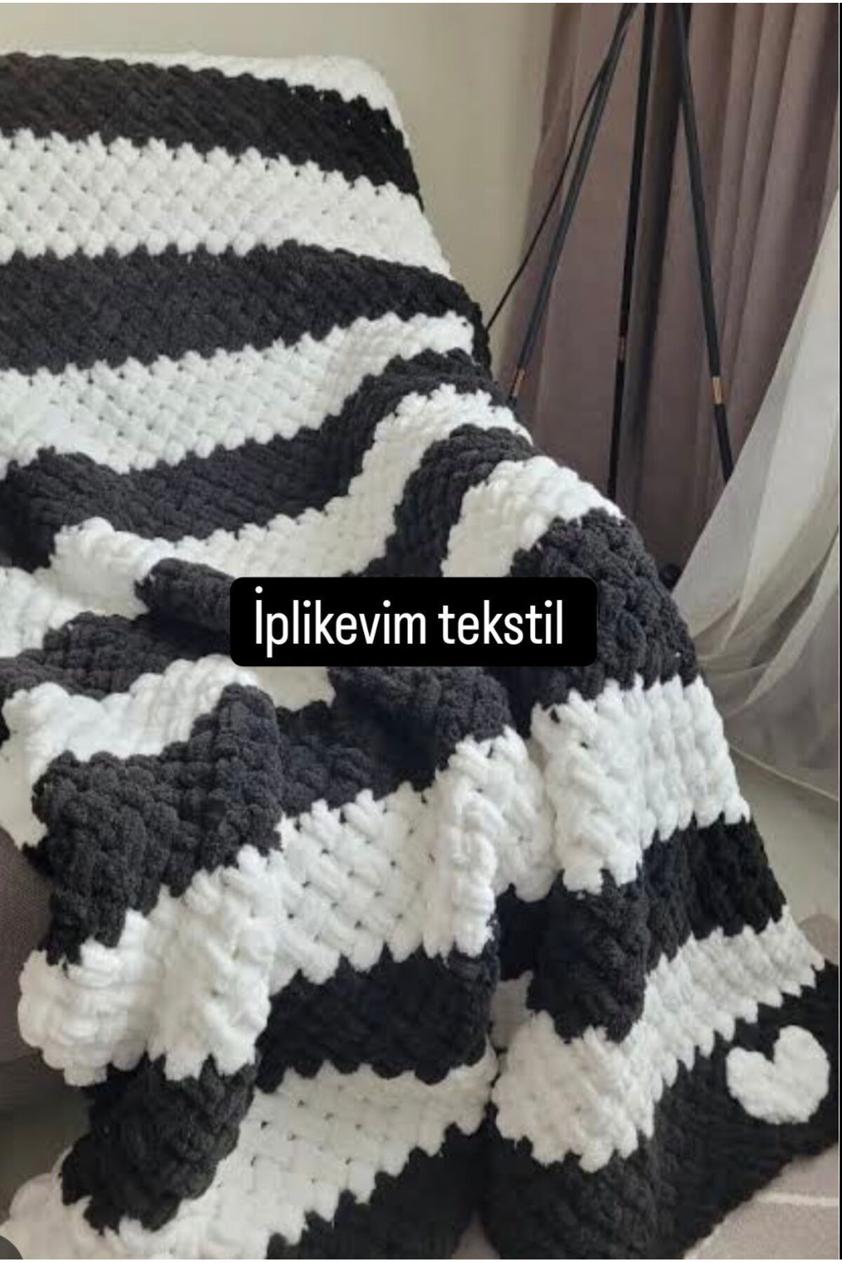 İPLİK EVİM PUFFY EL ÖRGÜ TARAFTAR BATTANİYE / KOLTUK ÖRTÜSÜ