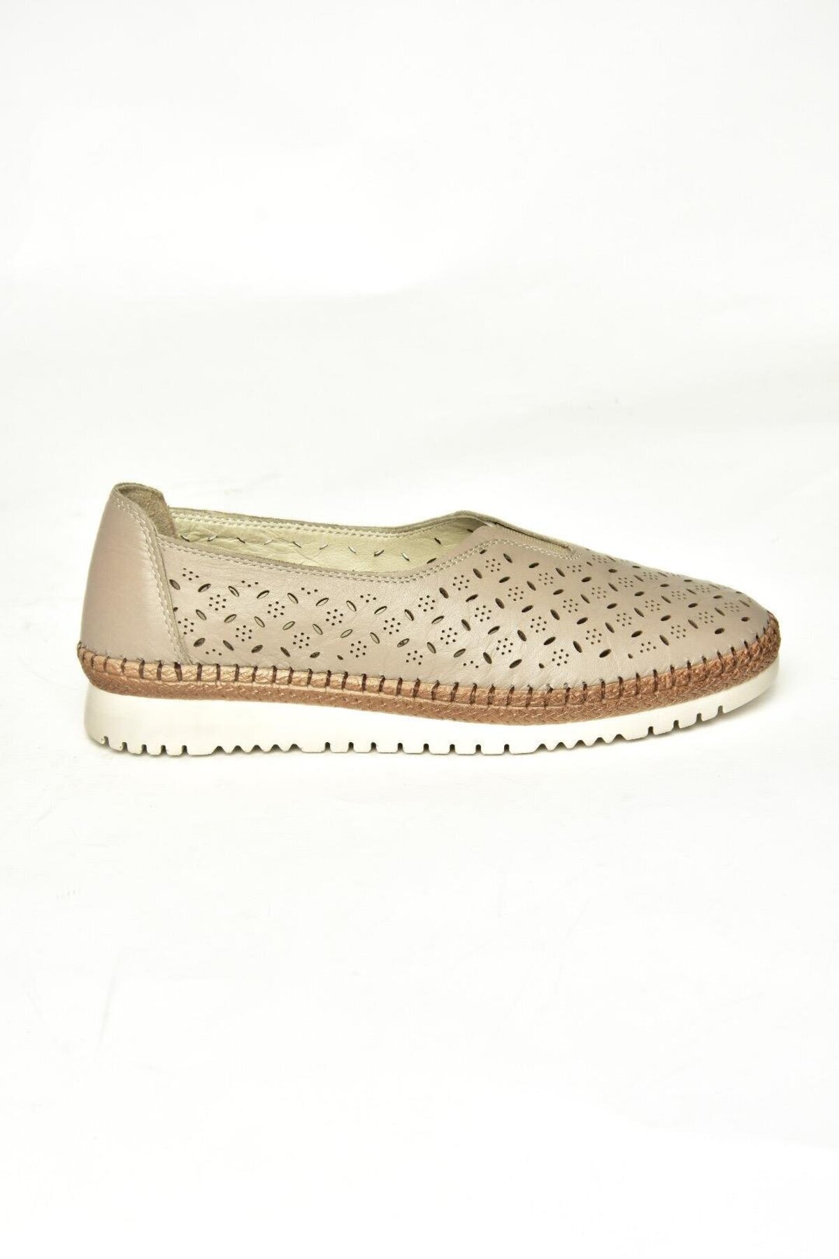 Fox Shoes-U 555300203   Nerzfarbene Damenschuhe aus echtem Leder mit orthopädischer Sohle 2