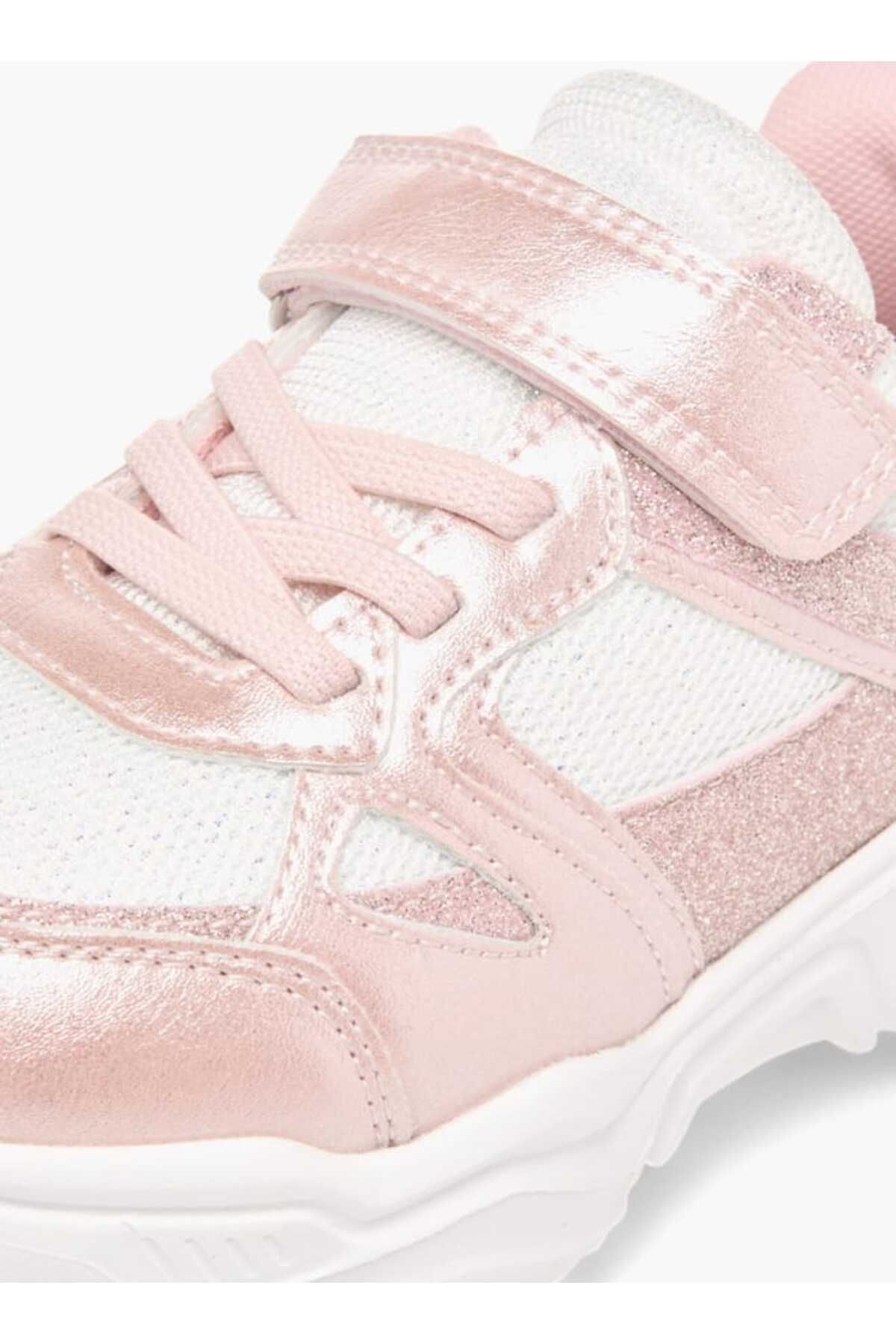 Juniors-Panelled Chunky Sole Sneakers with Hook and Loop Closure 5