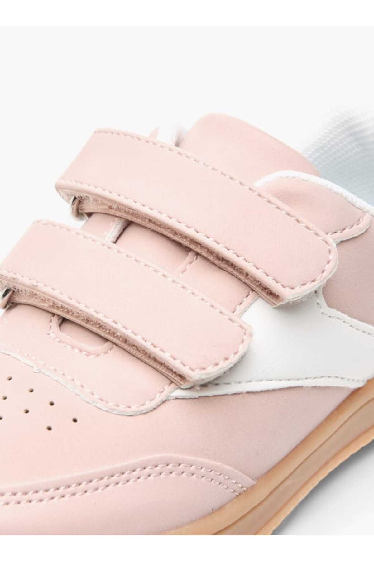 Juniors-Colourblock Sneakers with Hook and Loop Closure 4