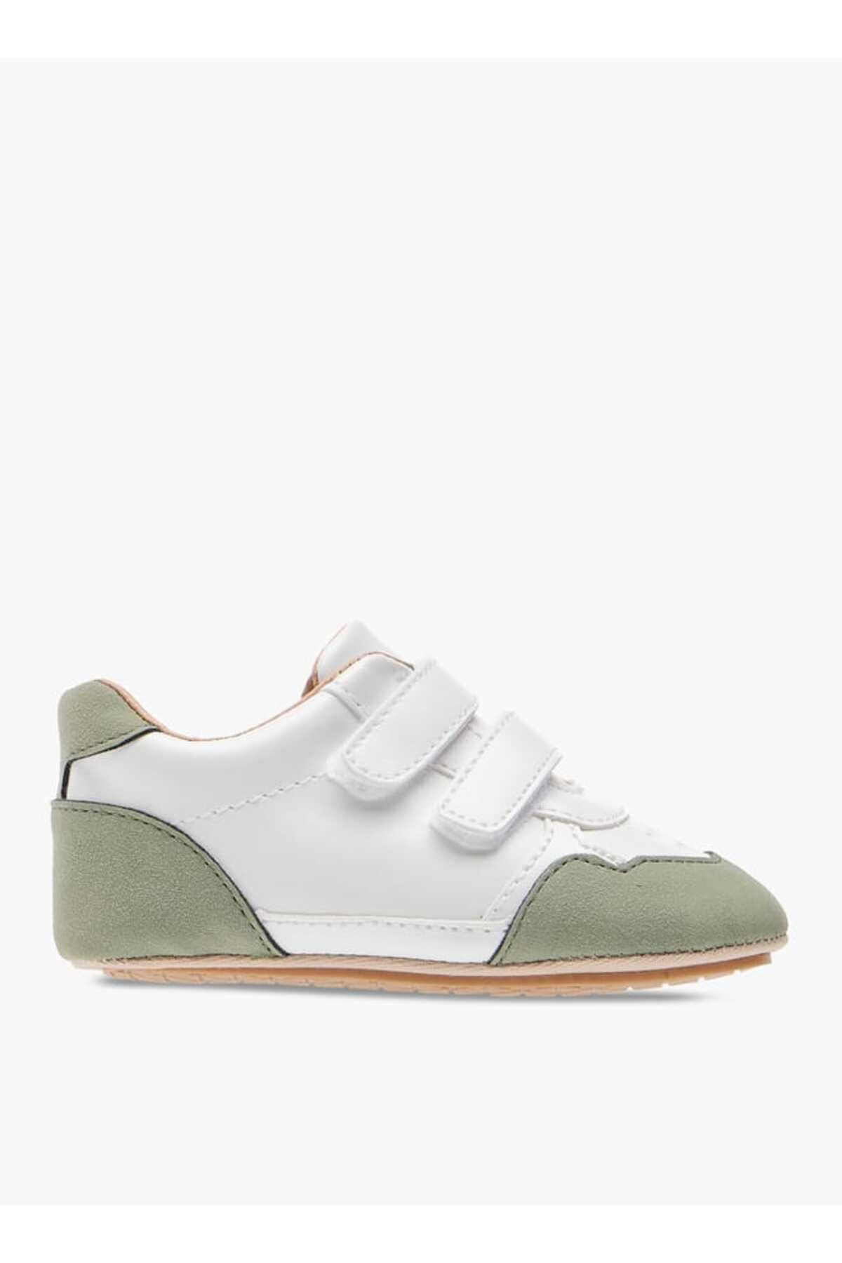 Barefeet-Panelled Booties with Hook and Loop Closure 3