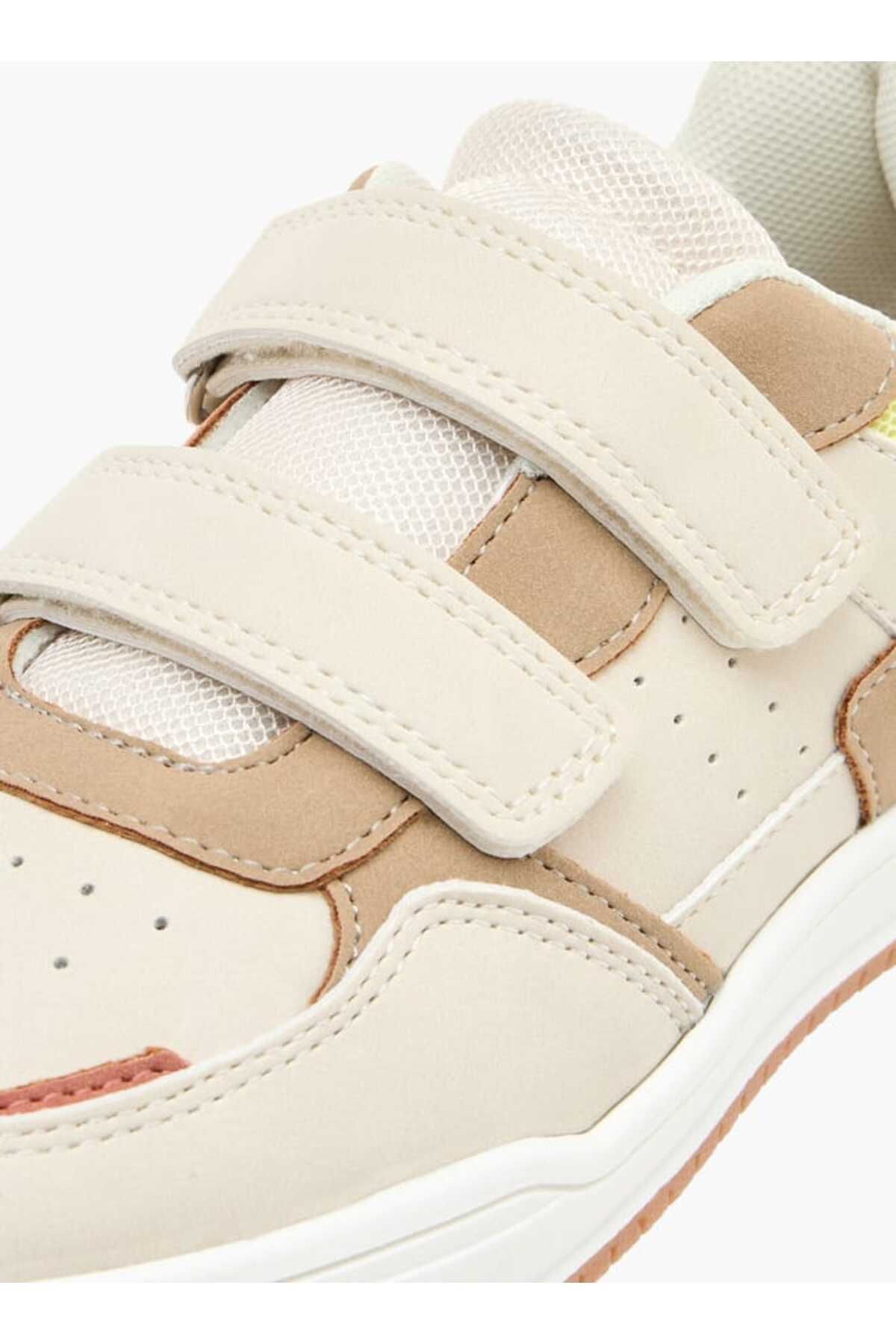 Juniors-Panelled Sneakers with Hook and Loop Closure 4