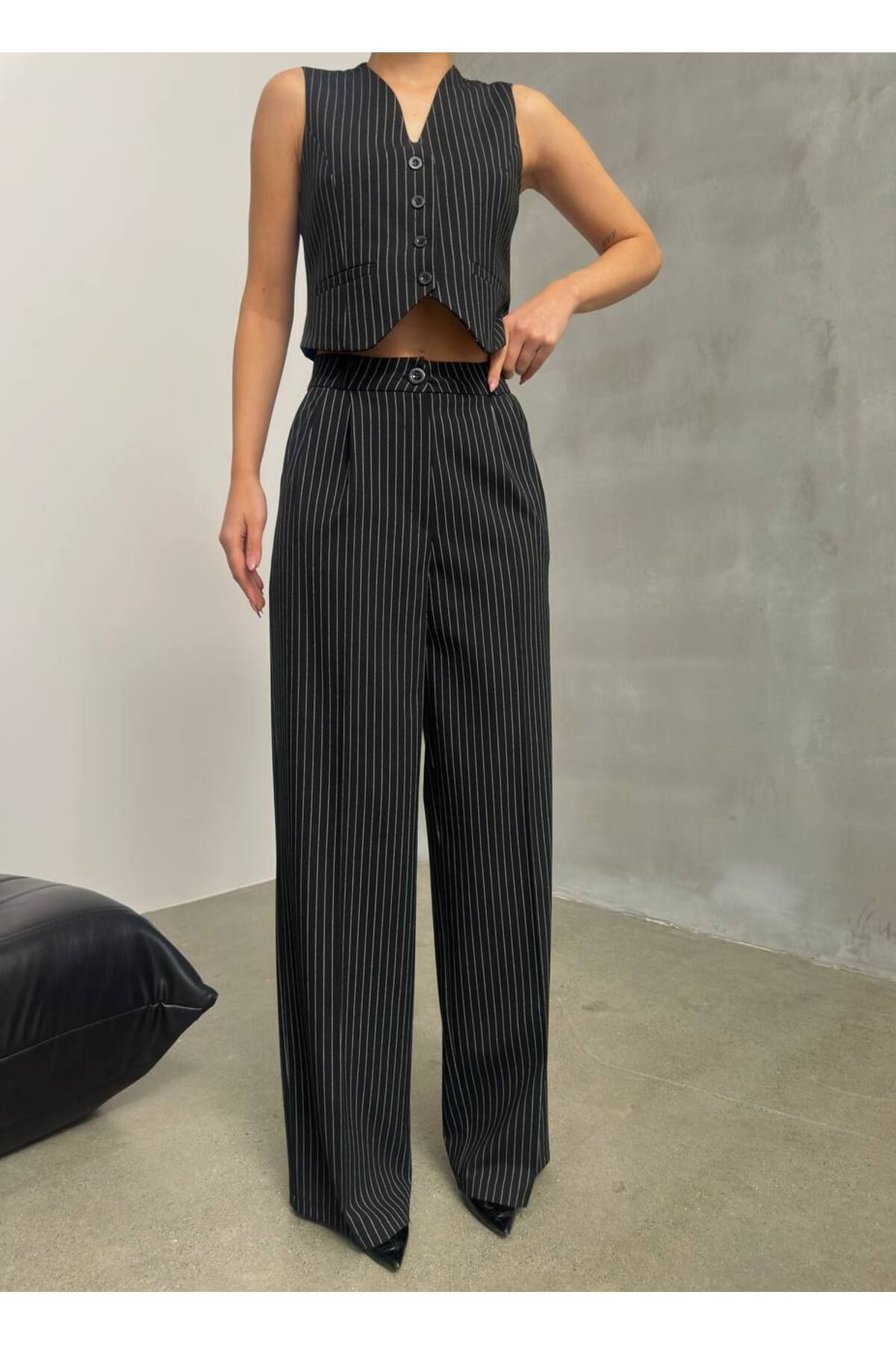 Bak'ap-Palazzo Pants and Vest Two-Piece Set - Lined Stripe 2