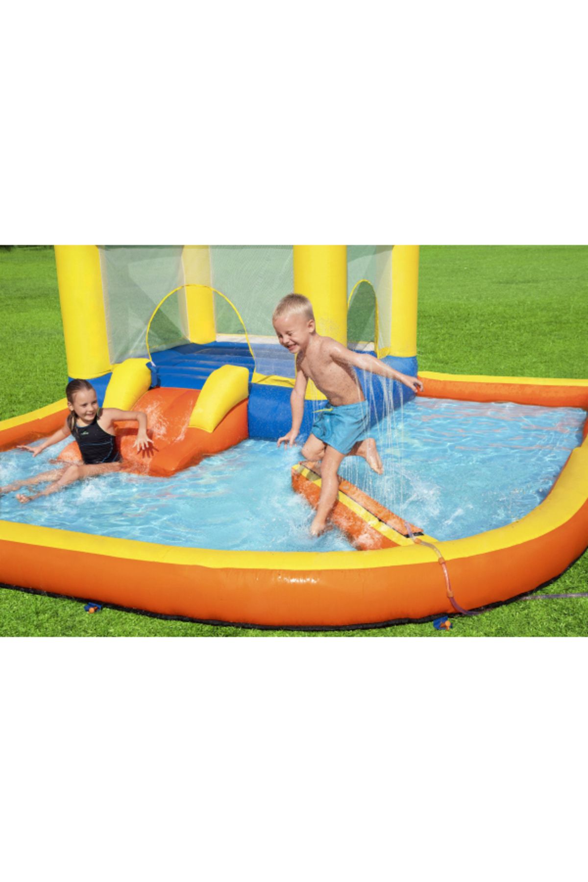 BESTWAY-H2Ogobeach Bounce Water Park 365X340X152Cm 26-53381 3