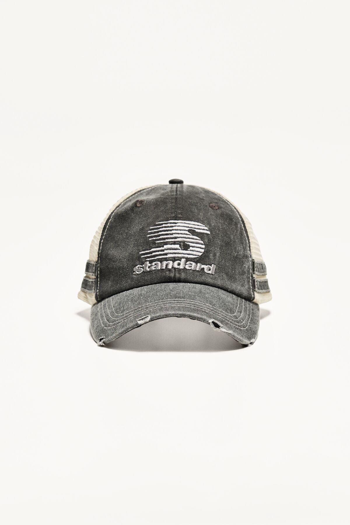 Bershka Distressed trucker şapka