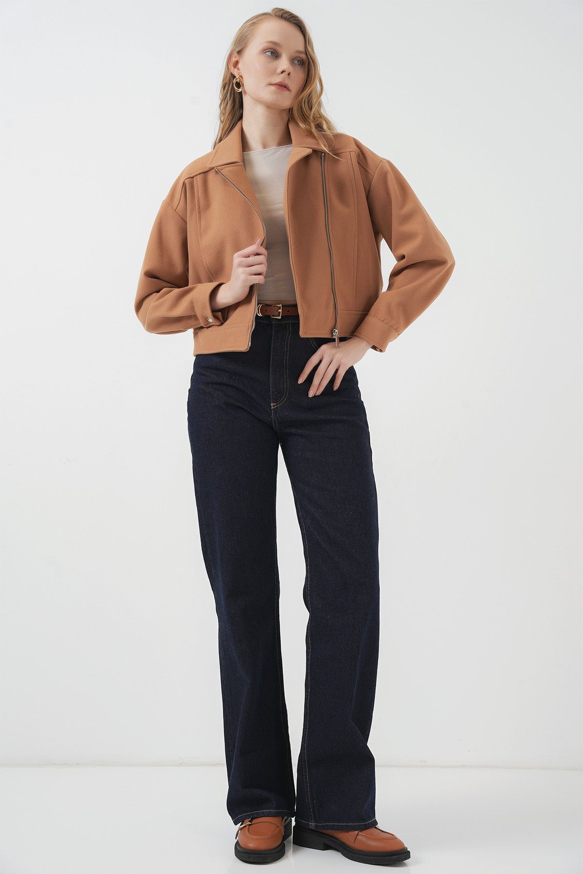 Bigdart-0717 Model dámská krátká kešu bunda - Camel 2