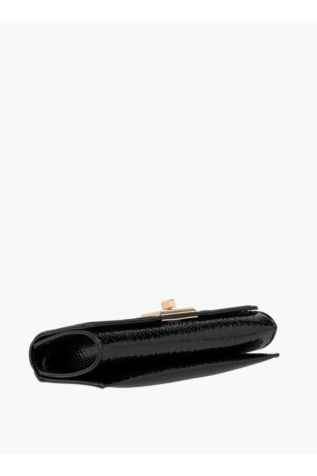 Celeste-Textured Clutch with Chain Strap 6