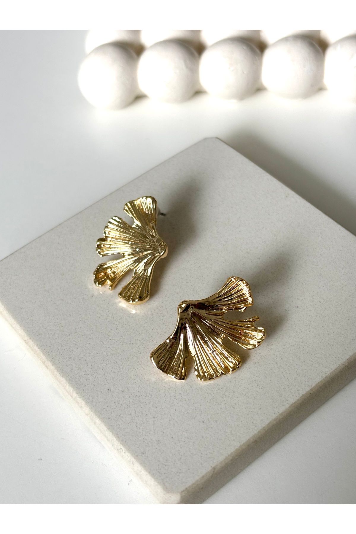 Ressia-Ginkgo Leaf Earrings 3