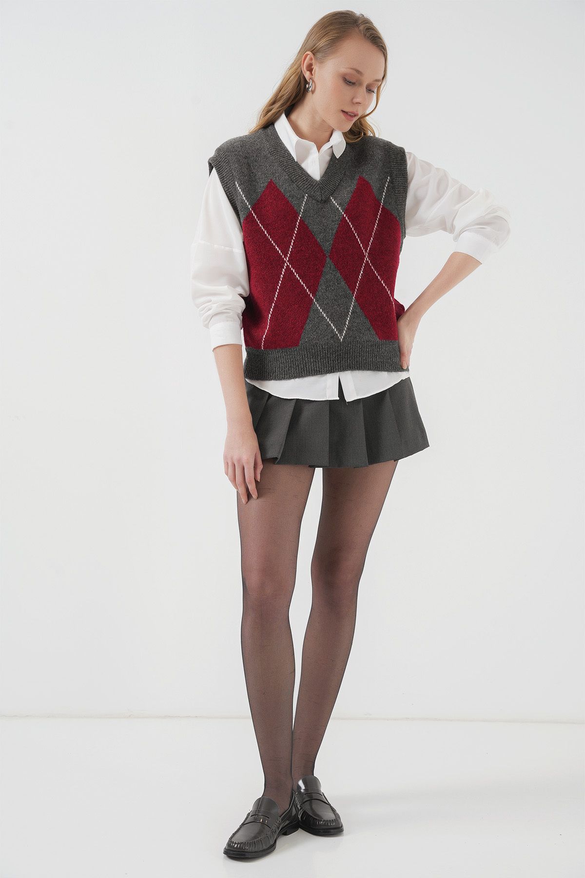 complete the look image