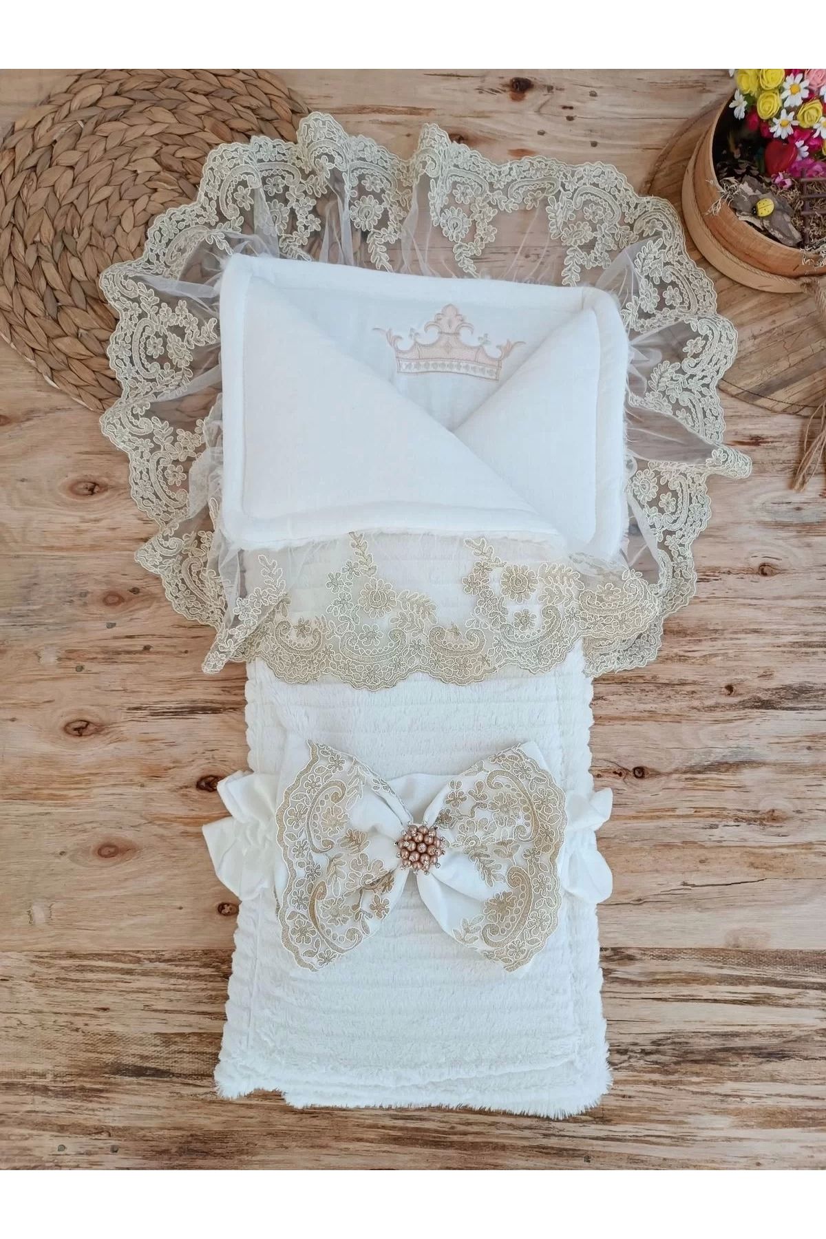 HayMed-White Wool Wool Fabric - Crown Embroidered Trilux Baby Blanket 1