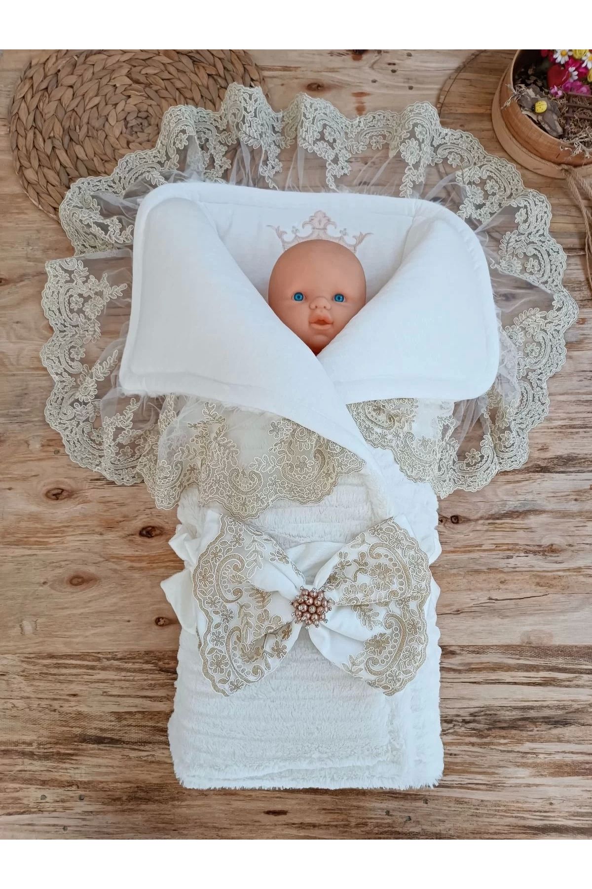 HayMed-White Wool Wool Fabric - Crown Embroidered Trilux Baby Blanket 2