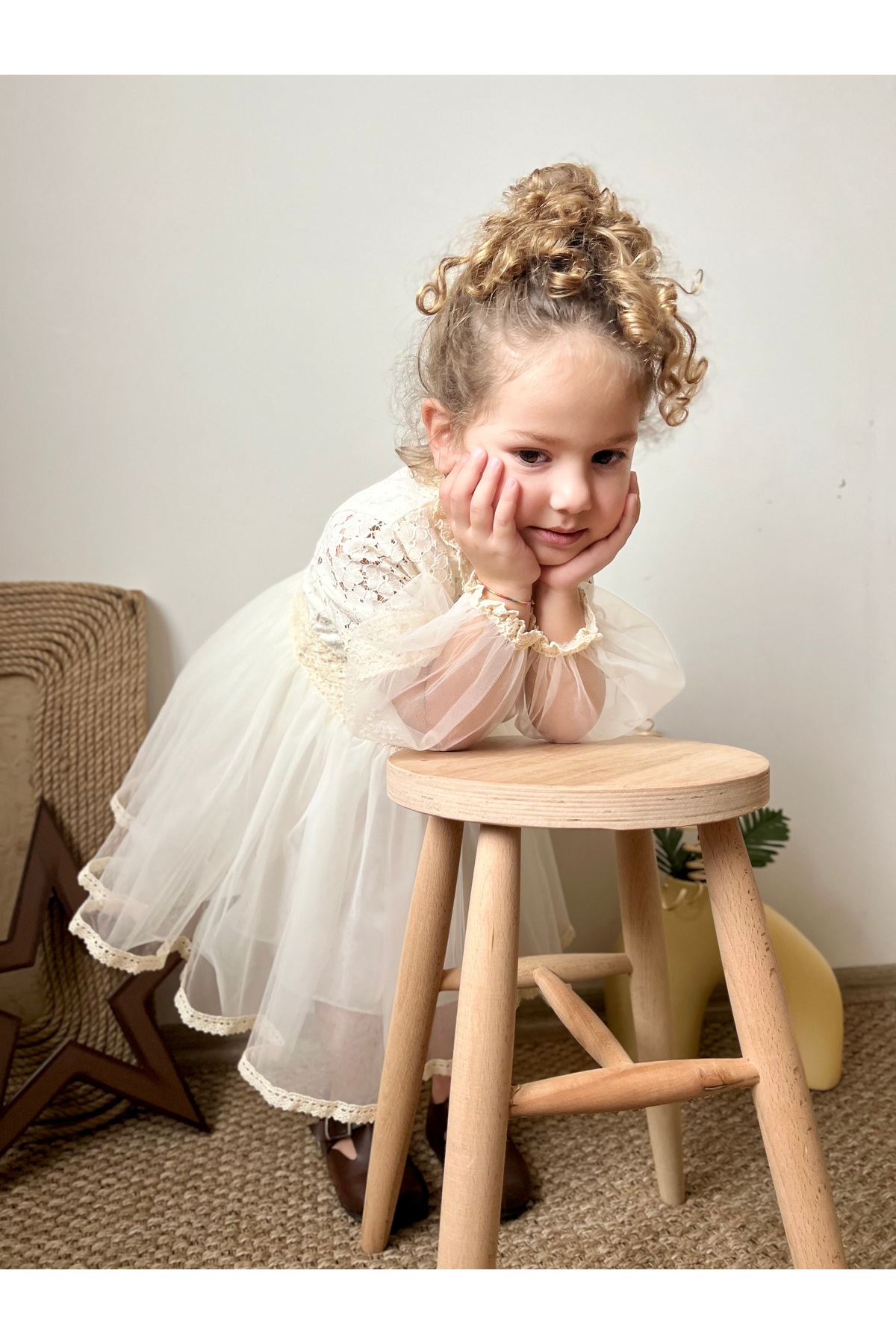 penu baby kids Ekru Çiçekli Fisto Dantelli Tül Etek Yarı Kumaş Yarı Tül Uzun Kol Kız Çocuk Kız Bebek Elbise fotoğrafı 5 (önizleme)