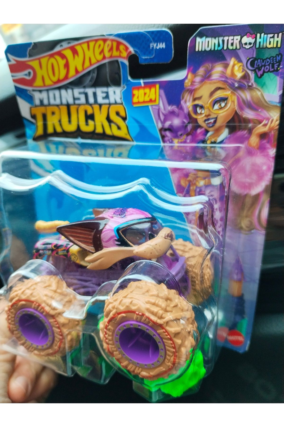 HOT WHEELS Monster Trucks 2024 Monster High Clawdeen Wolf Koleksiyonluk Özel Seri JEEP Araba