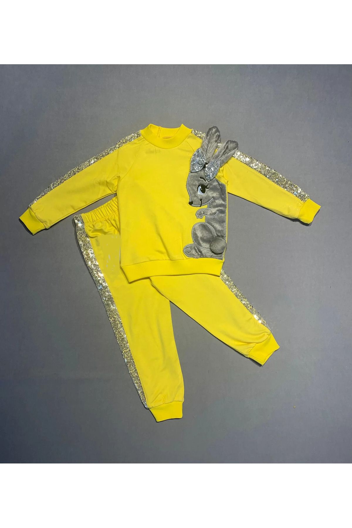 Mu Art 1-2-3 Yaş Payetli Pelüş Tavşan Desenli Likra Penye Kumaş Sweat Pantolonlu Kız 2Li Takımı Sarı