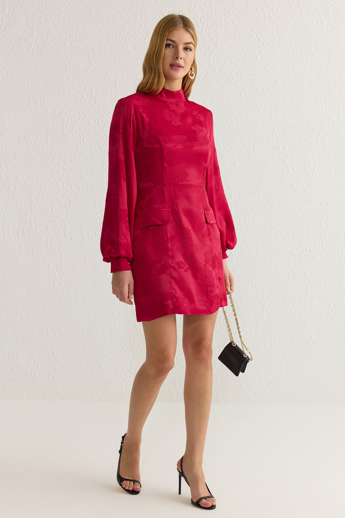 Trendyol Collection Burgundowa Sukienka Mini Z Tkaniny W Kształcie Litery A W Zwierzęcy Wzór Twoaw25el00475 Kobieta - 42