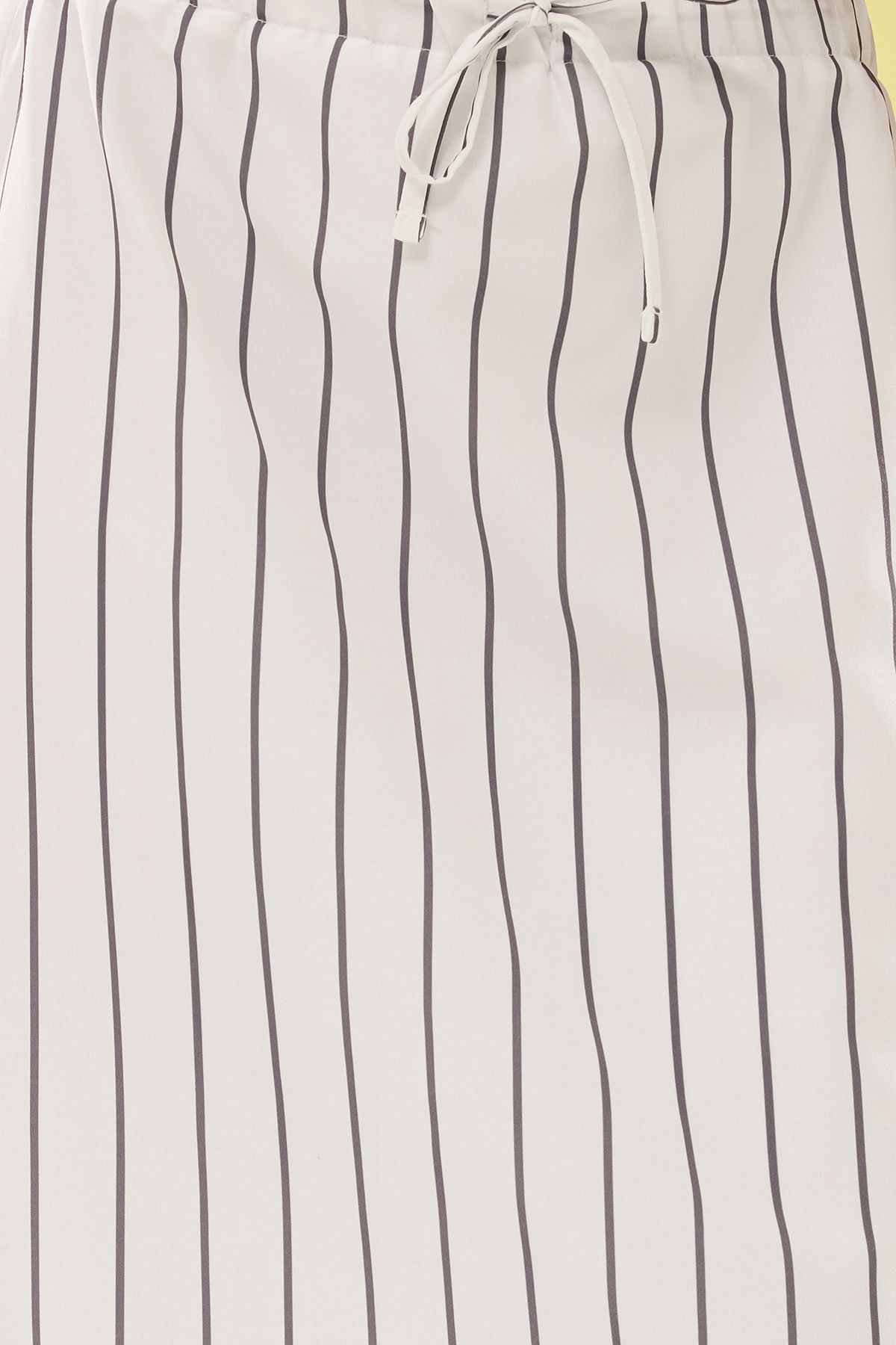 Trendyol Collection-Fusta albă cu dungi lungi maxi țesute cu balon TWOSS25ET00077 4