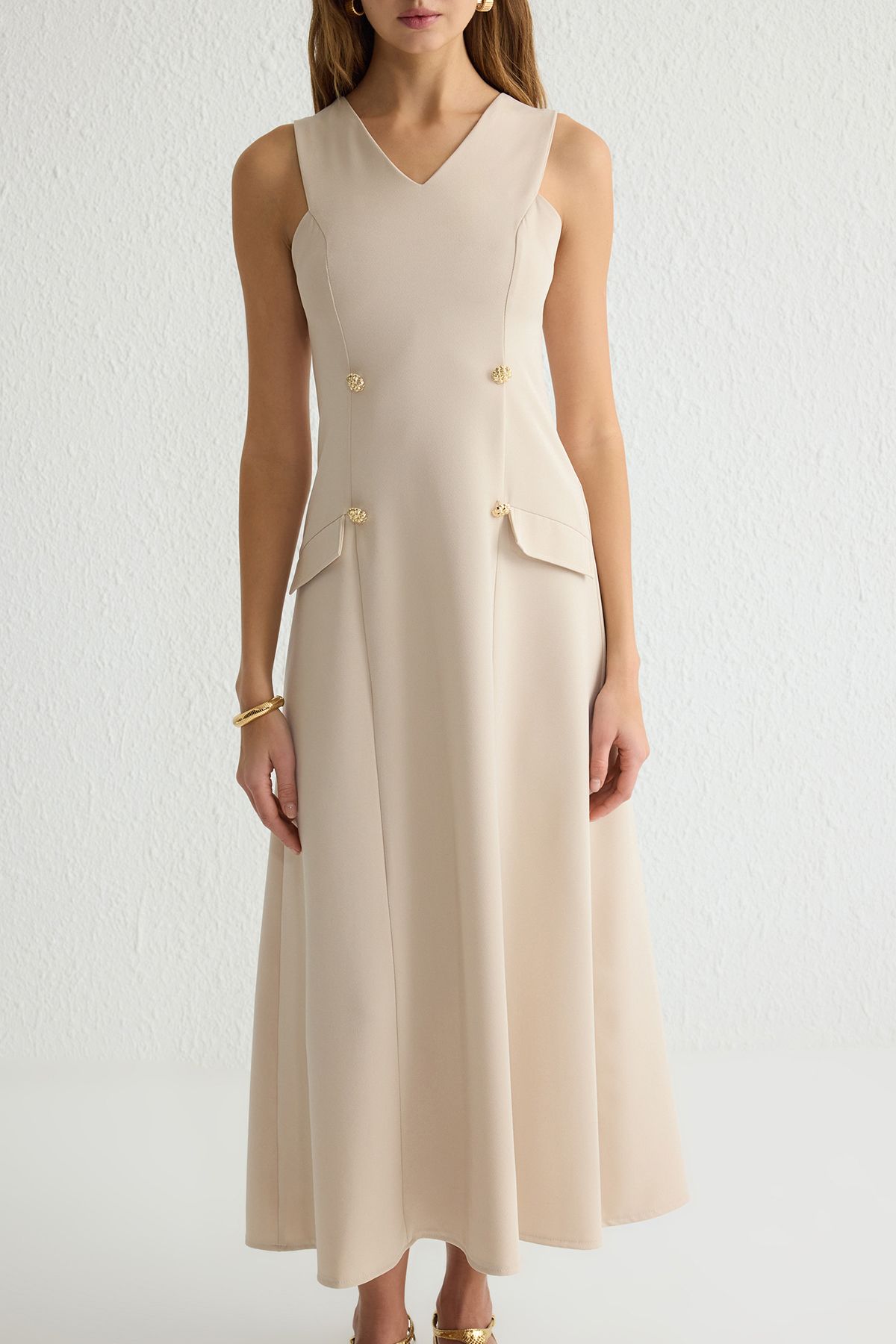Trendyol Modest-Beigefarbenes Giletkleid aus gewebtem Stoff TCTSS25EB00026 3
