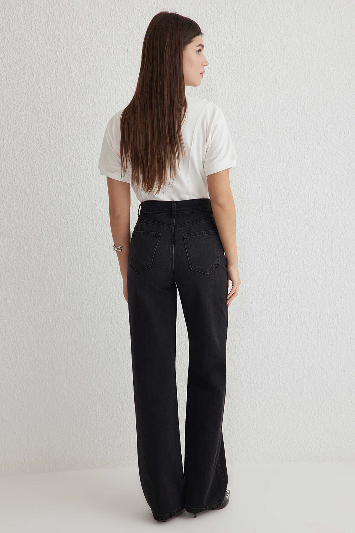 Trendyolmilla  Siyah Yüksek Bel Wide Leg Geniş Paça %100 Pamuk Non-Stretch Jeans TWOSS25JE00060 - Görsel 5