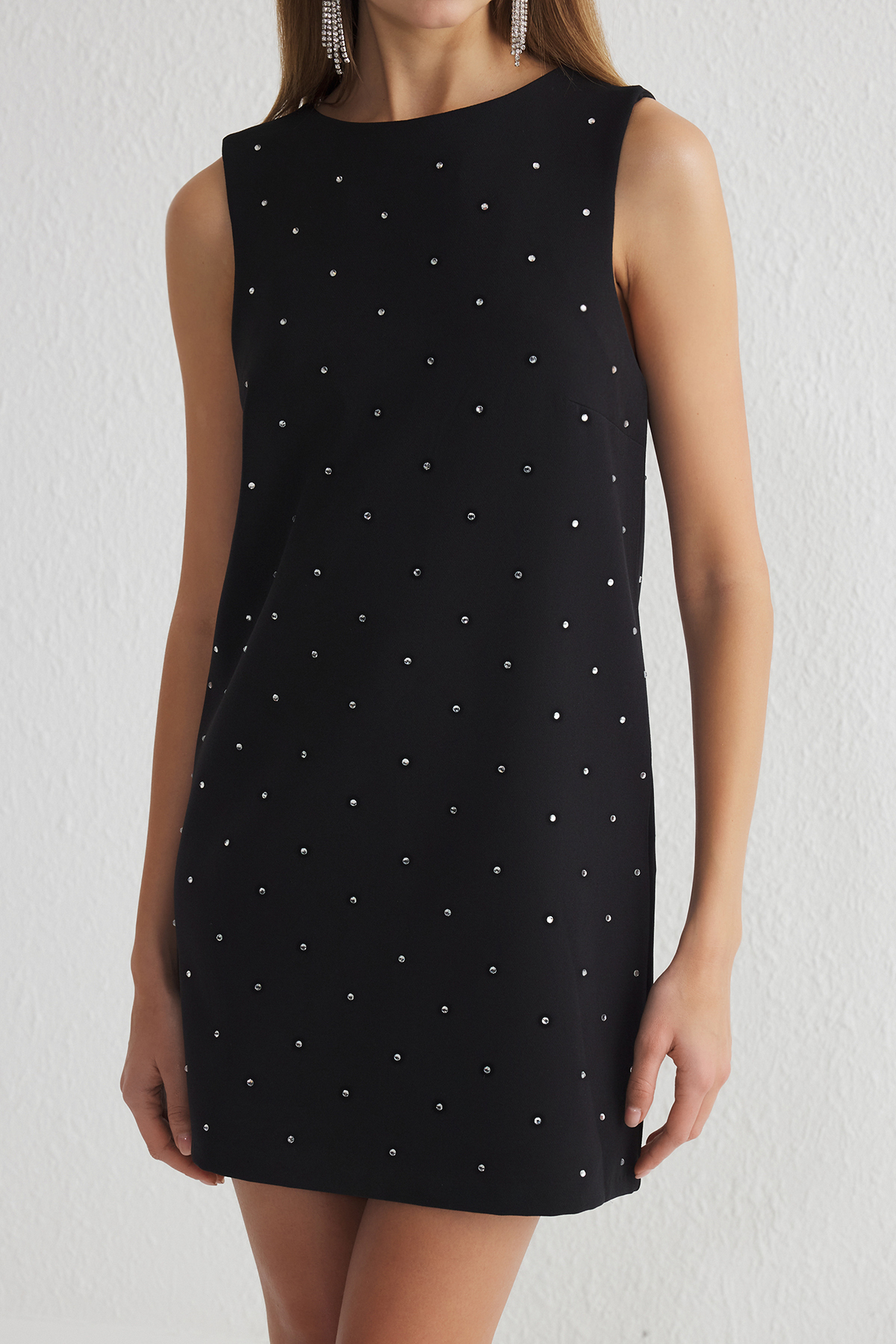 Trendyolmilla  Siyah Parlak Taş Basklı Süper Mini Abiye Gece Mezuniyet Elbisesi TPRAW25EL00192 - Görsel 3