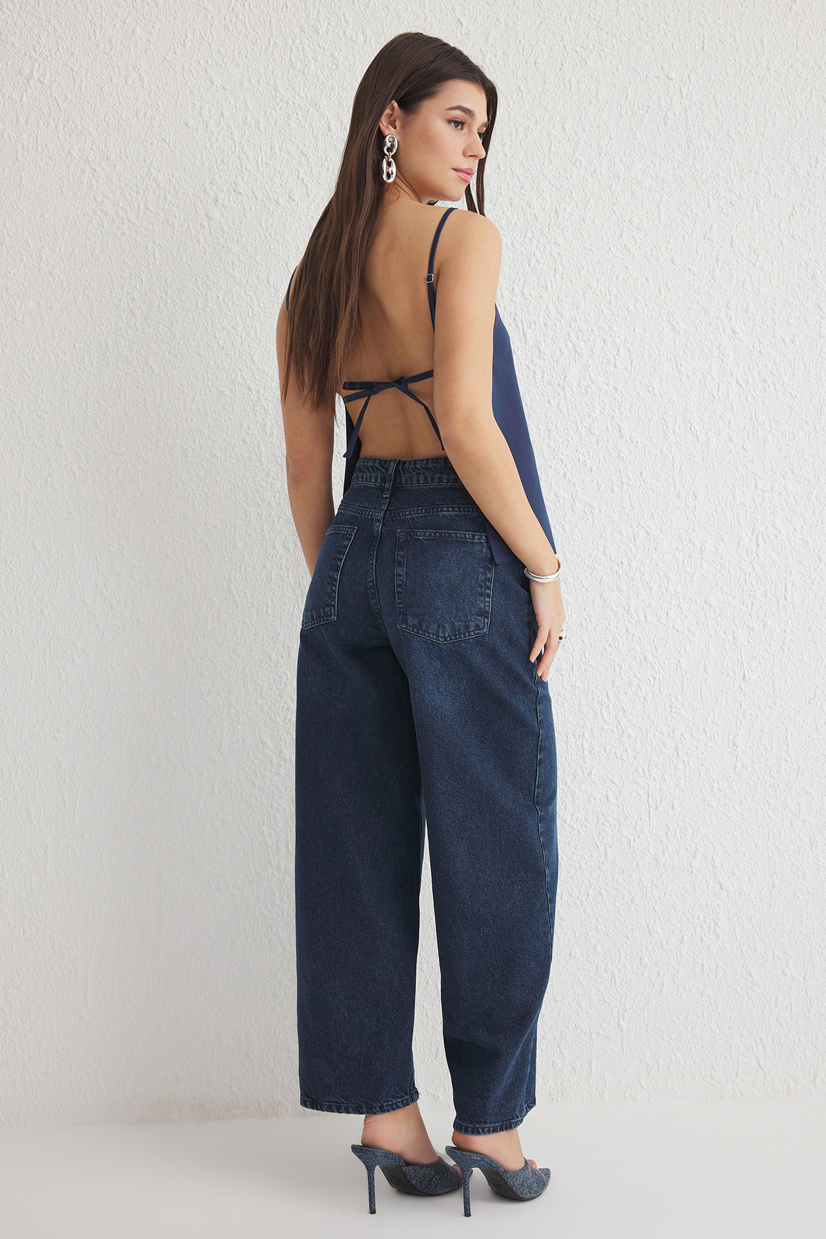 Trendyol Collection-Dunkelblaue Baggy-Jeans mit hoher Taille TWOSS25JE00153 5