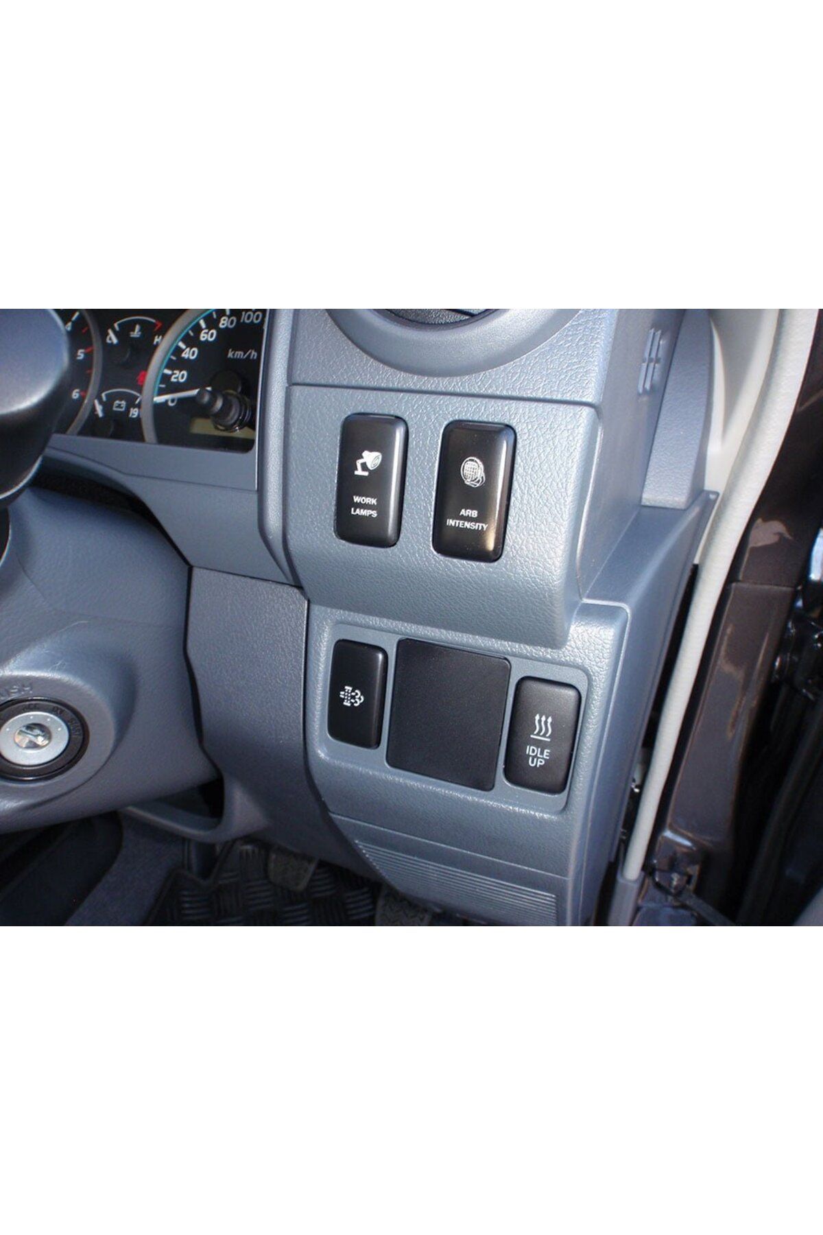 Lucest Toyota Landcruiser 79 serisi Dash Boş Plaka T6714714