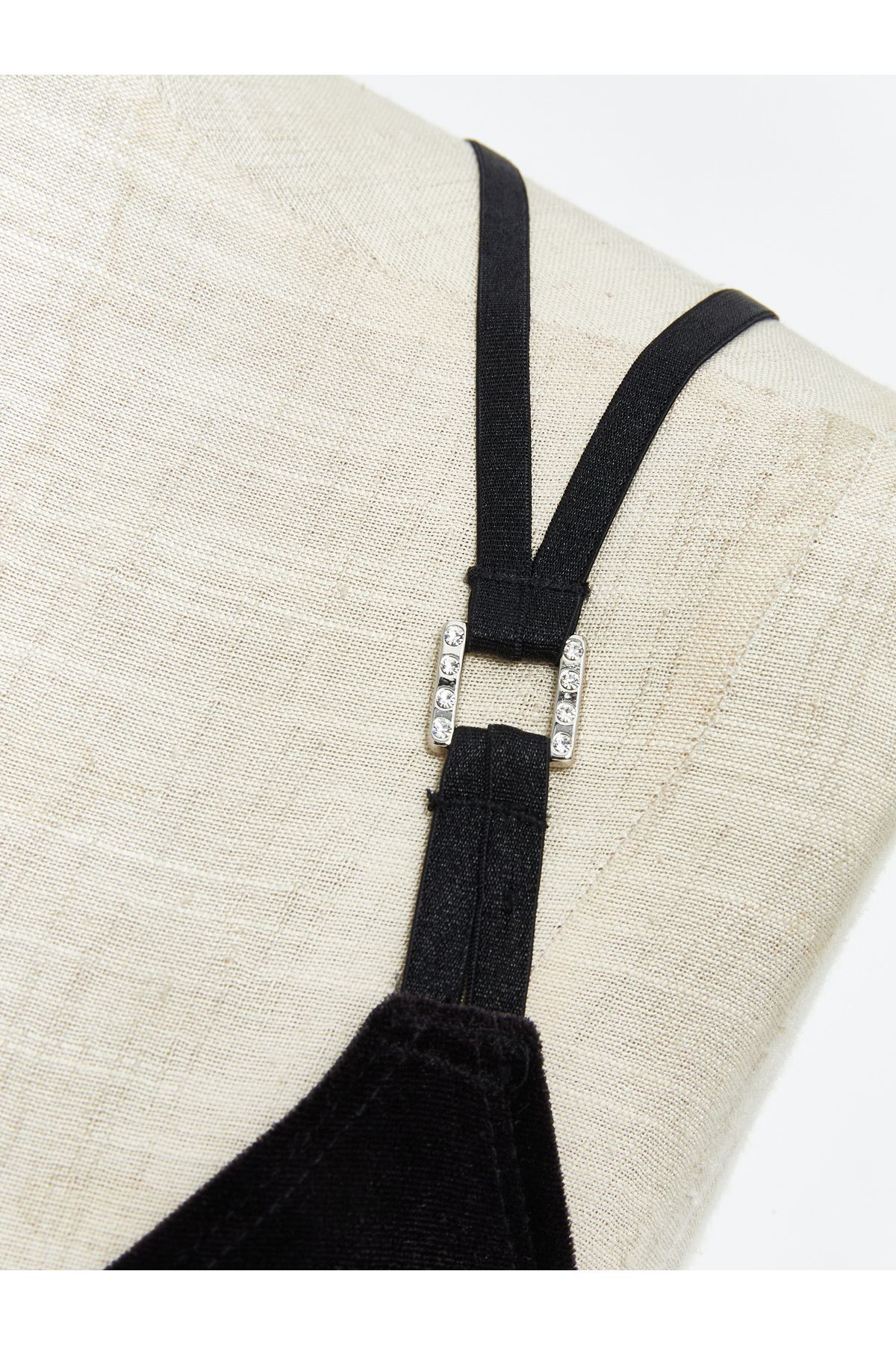 LC Waikiki-Non-wireless Padding Plain Bralette 3