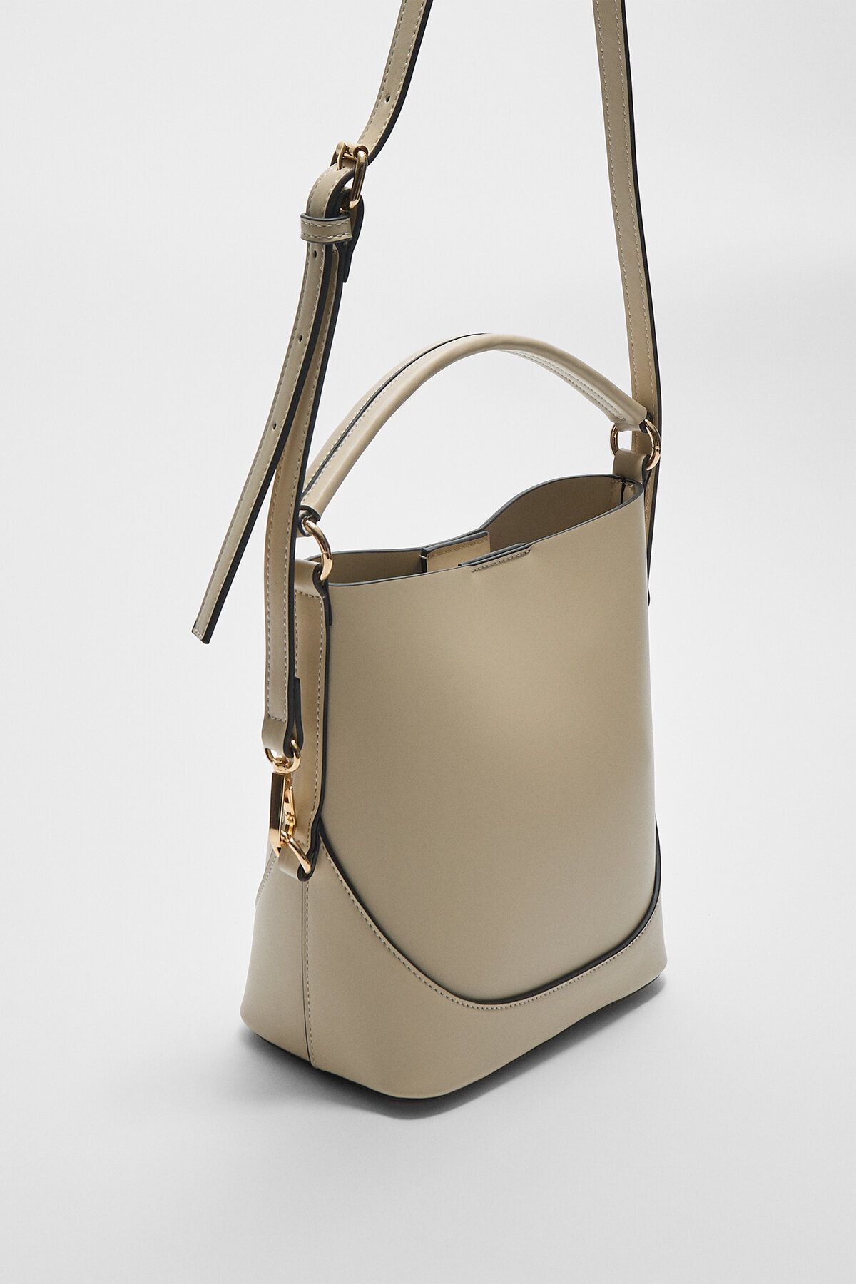 Stradivarius-Mini bucket bag with strap 4