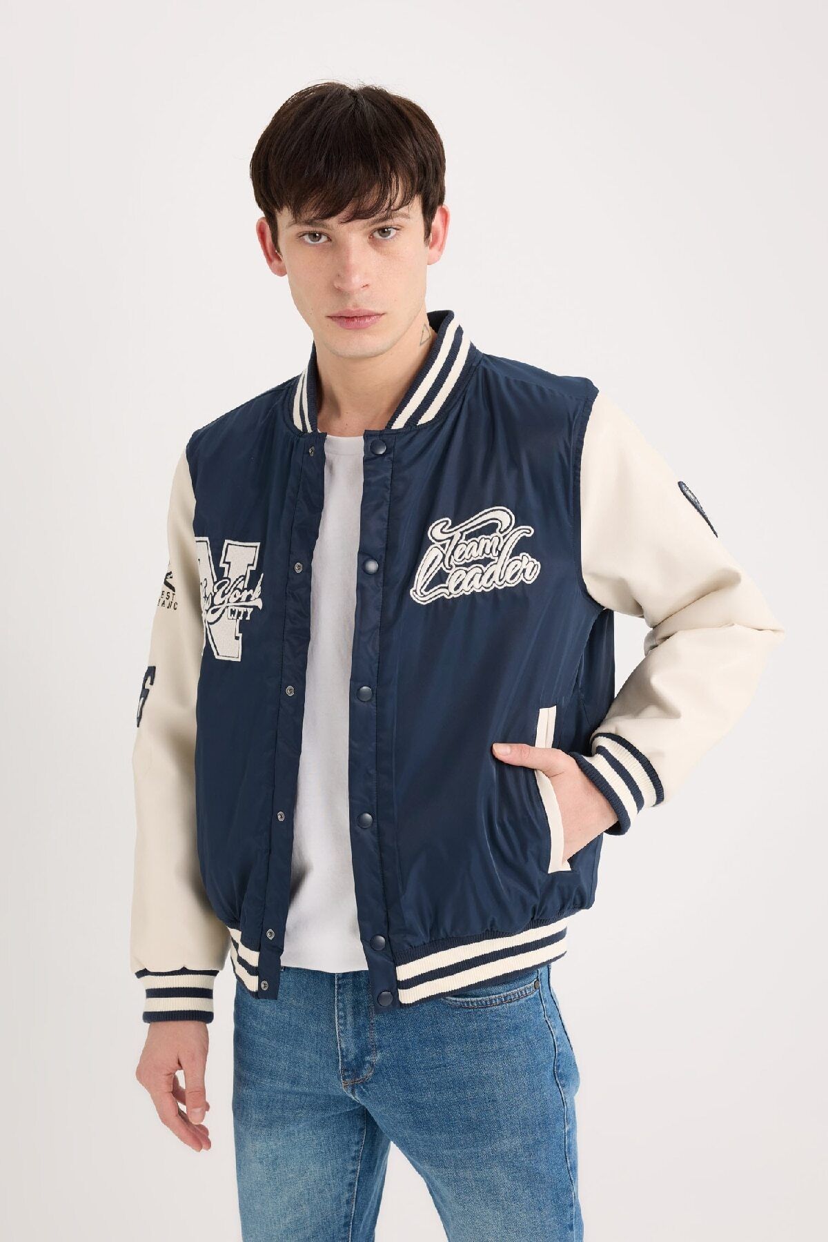 DeFacto-Oversize Embroidered Bomber Coat - College Collar, Pocket, Snap Closure D6304Ax25Sp 1