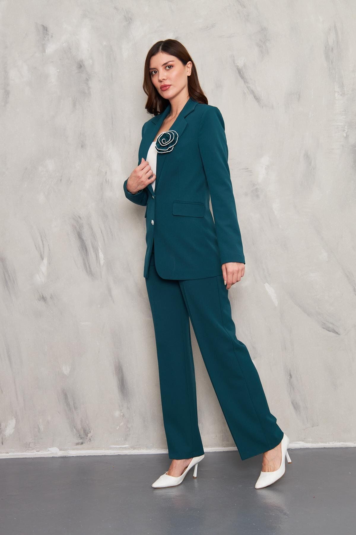 LOVELF-2-Button Set with Emerald Rose Brooch 5