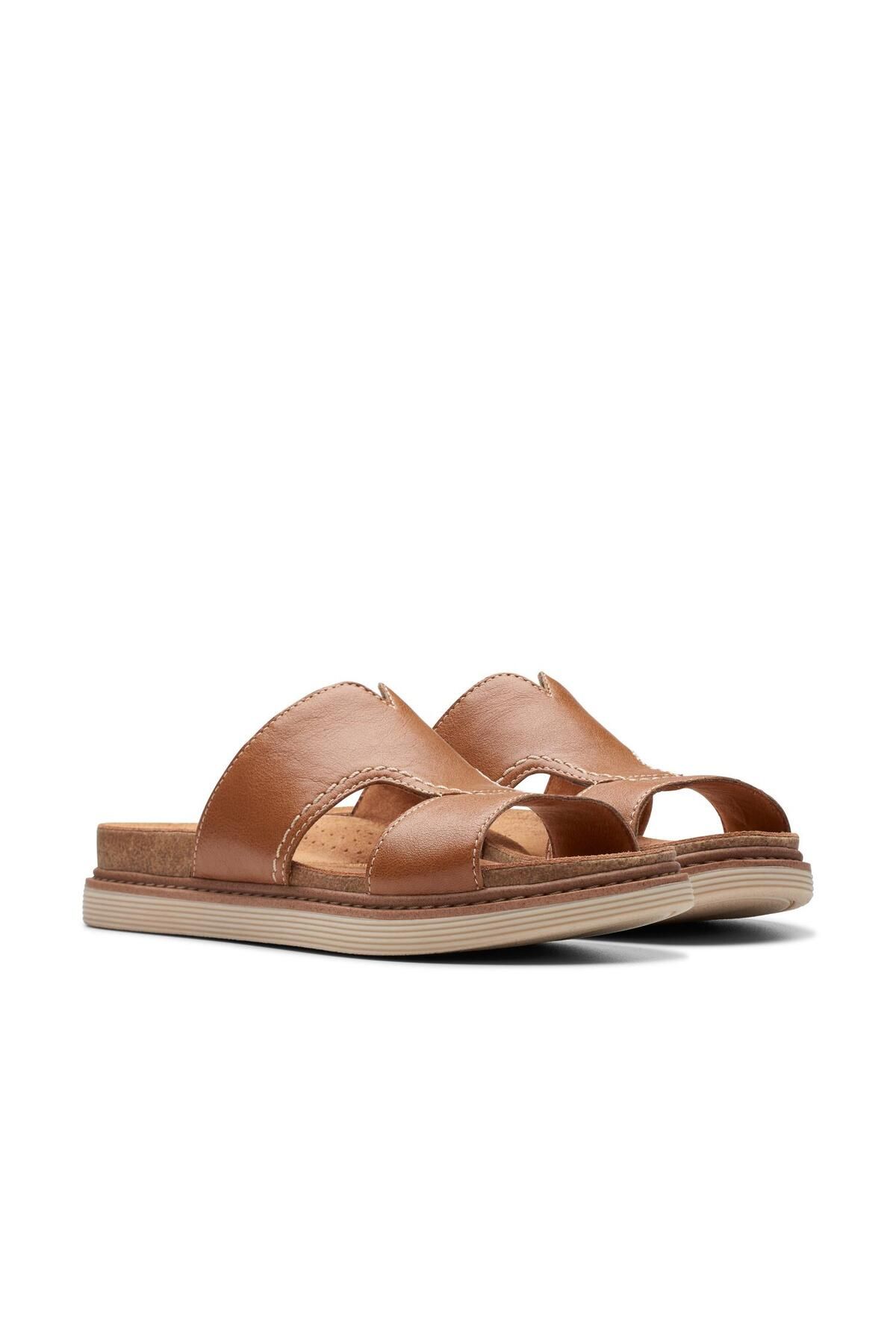 CLARKS-صندل جلد طبيعي باللون البني للنساء 4