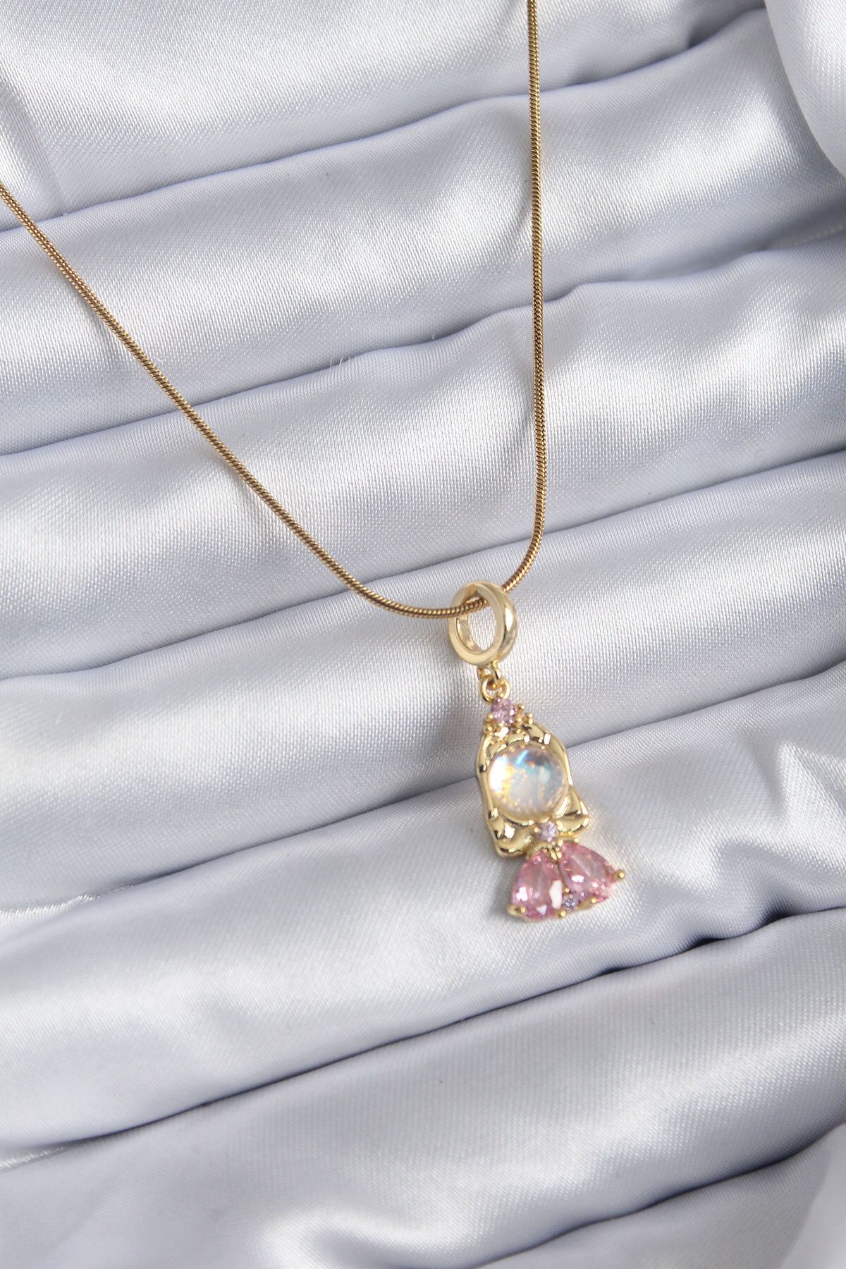 MMB Boutique 316L Çelik Zincir Gold Renk Zirkon Taşlı Bebek Model Kadın Kolye