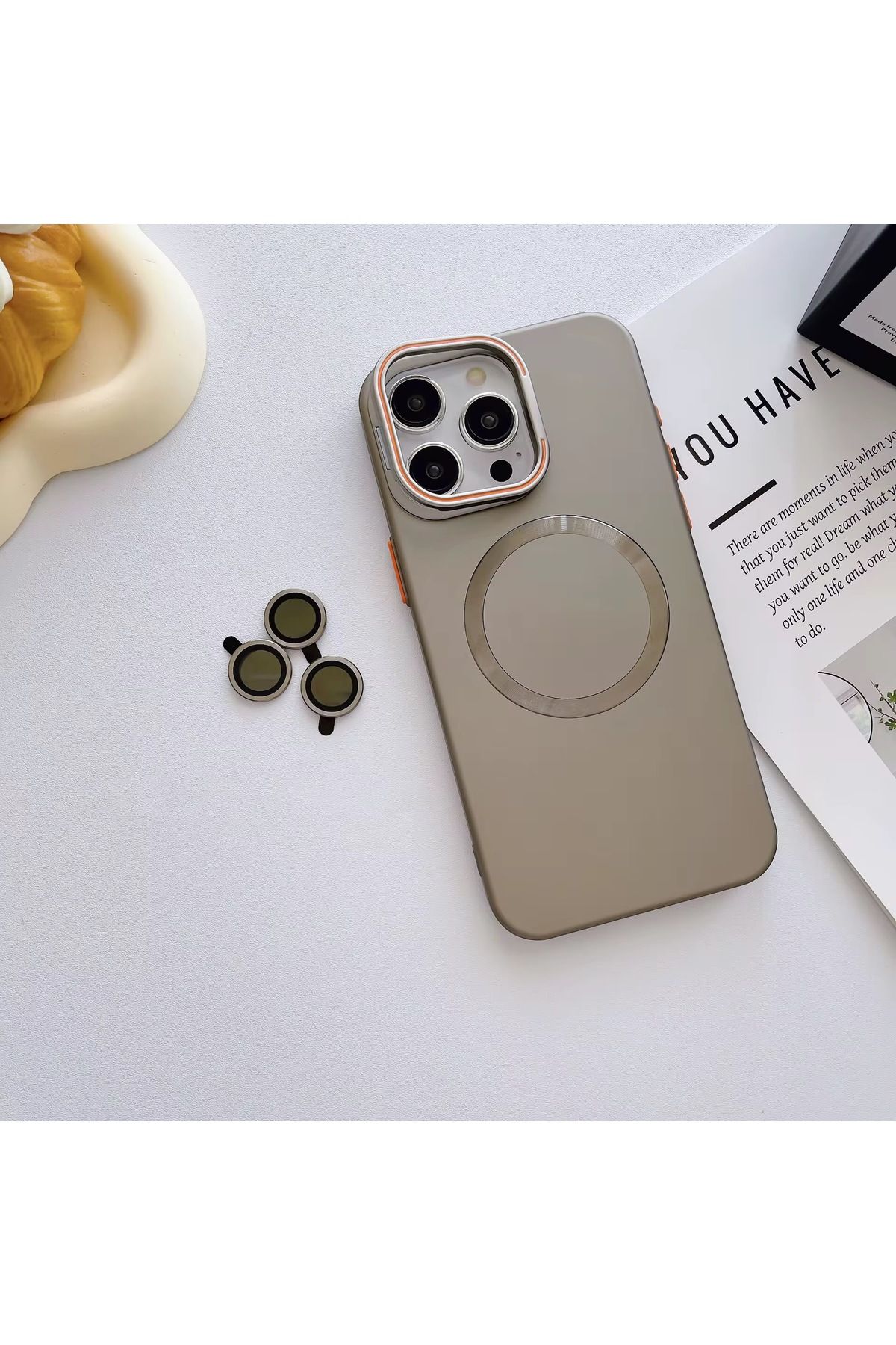 DC TECNO Iphone 14 Pro Max Uyumlu Stantlı Magnesıum Magsafe Kılıf Özel Kutulu Lens Hediyeli