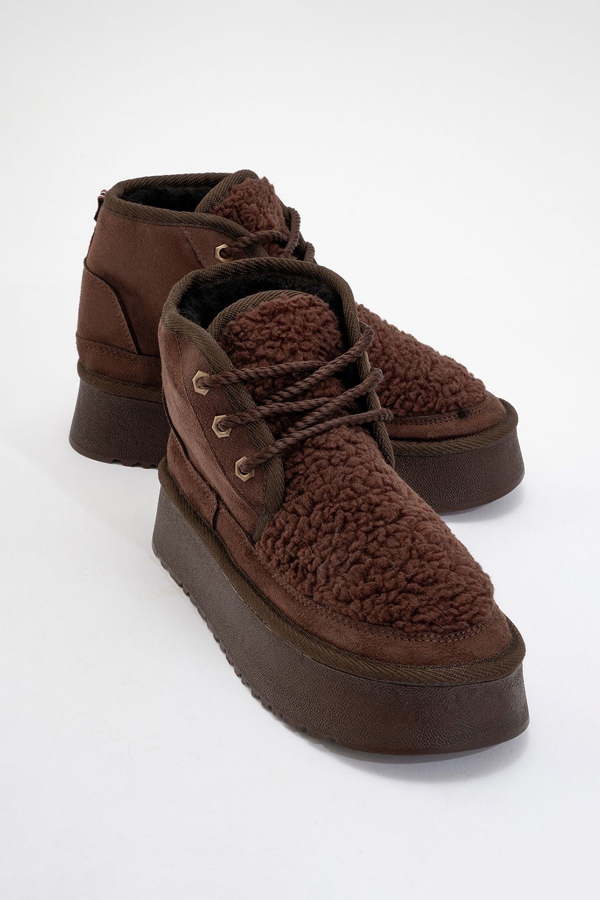 LuviShoes-Γυναικείες αθλητικές μπότες TYSON Brown Suede Shearling με χοντρή σόλα με κορδόνια 1