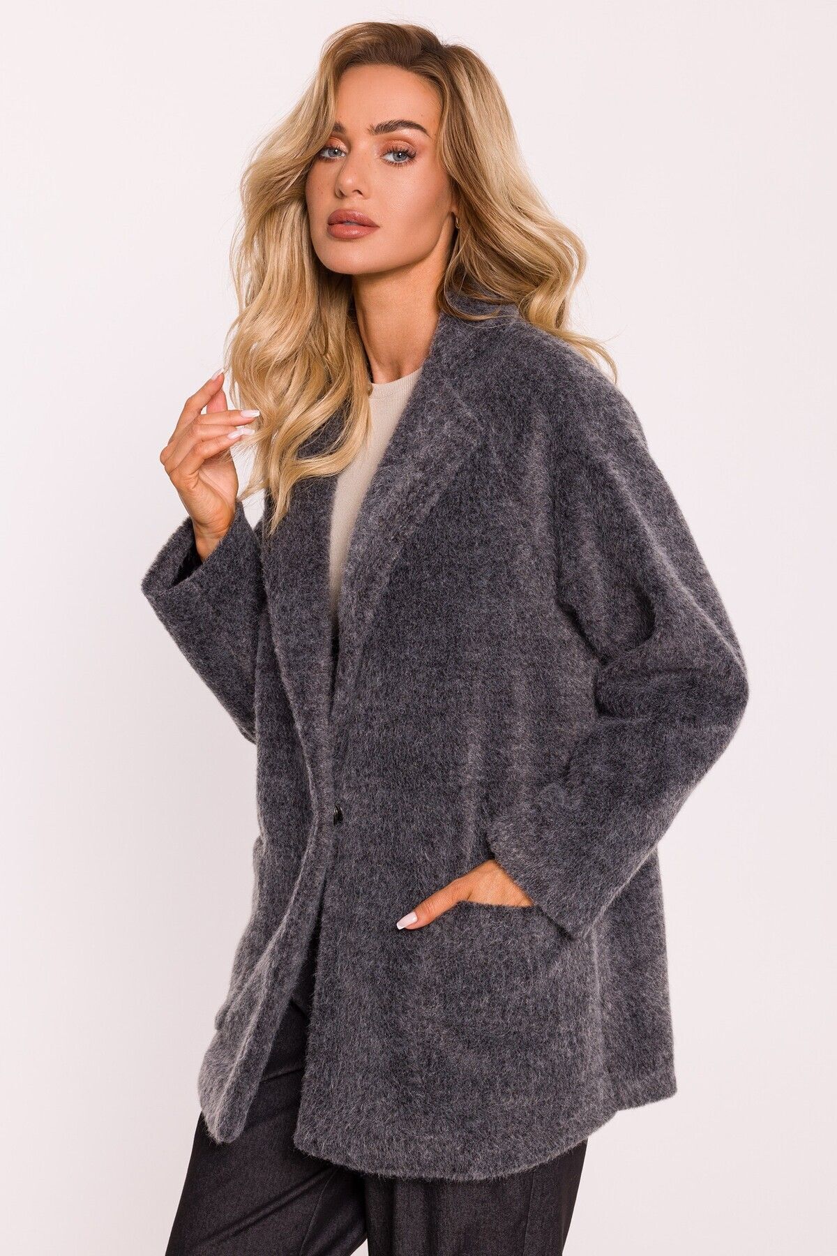 Made of Emotion-Short oversized coat fastened with a snap button 1