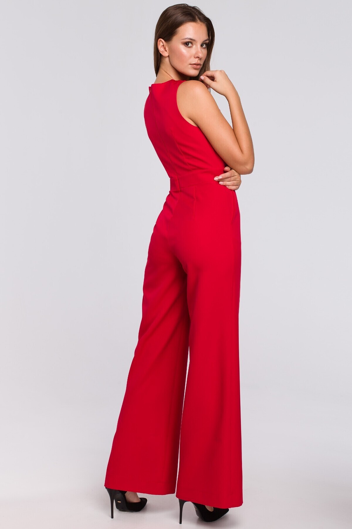Makover-Jumpsuit with a crossover top 2