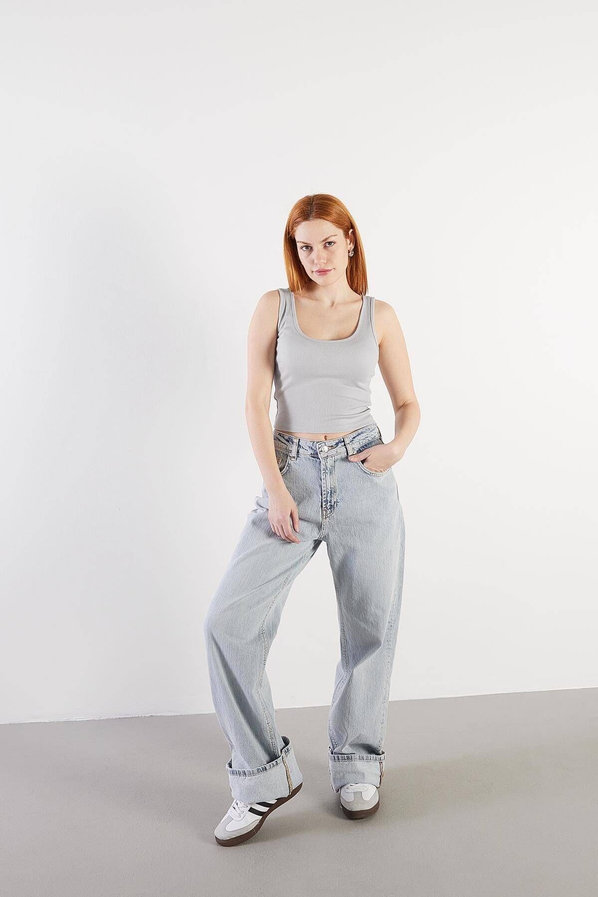 complete the look image