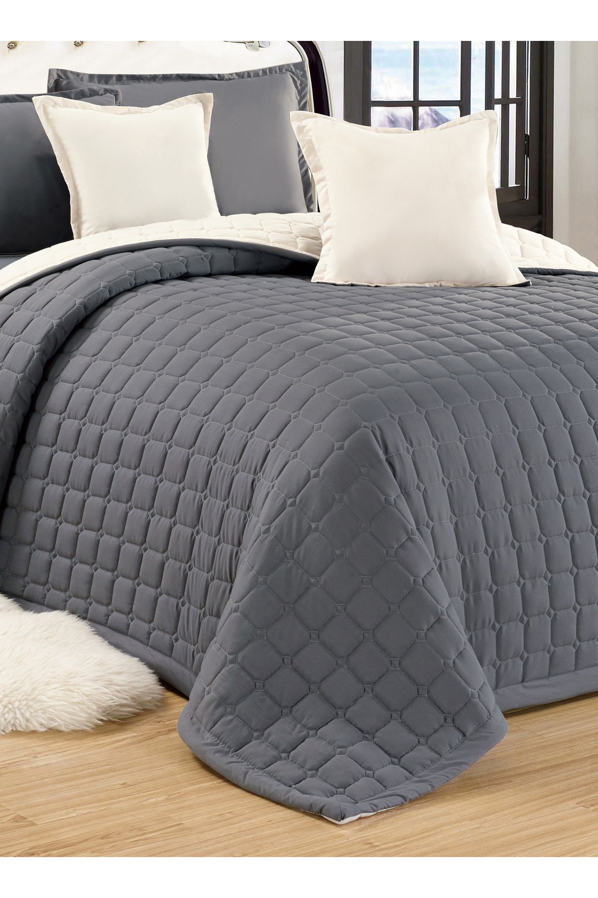 Generic-Compressed two-sided Comforter Set Double Size Tow color, 6 Pieces, King Size 4