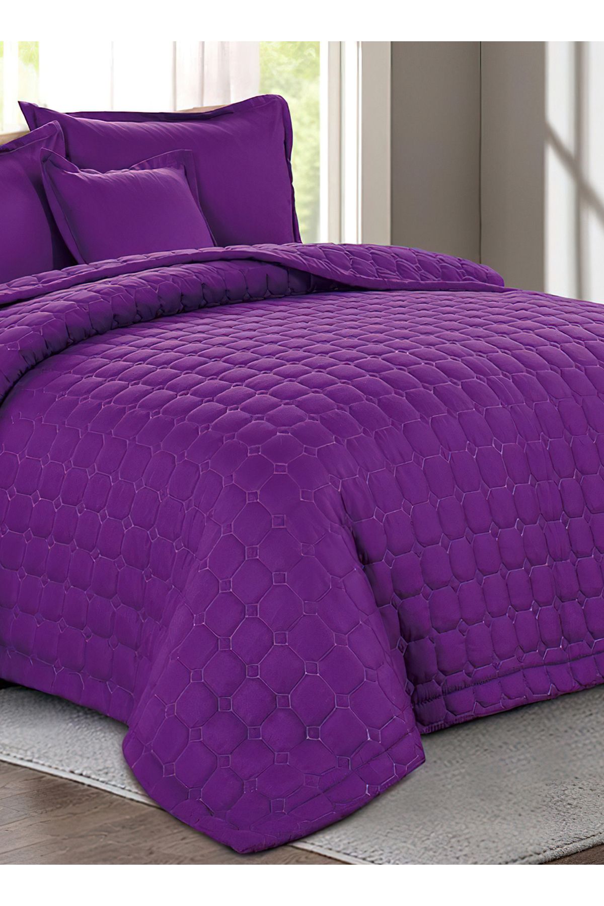 Generic-Compressed Comforter Set Duble Size one color, 6 Pieces , King Size 4