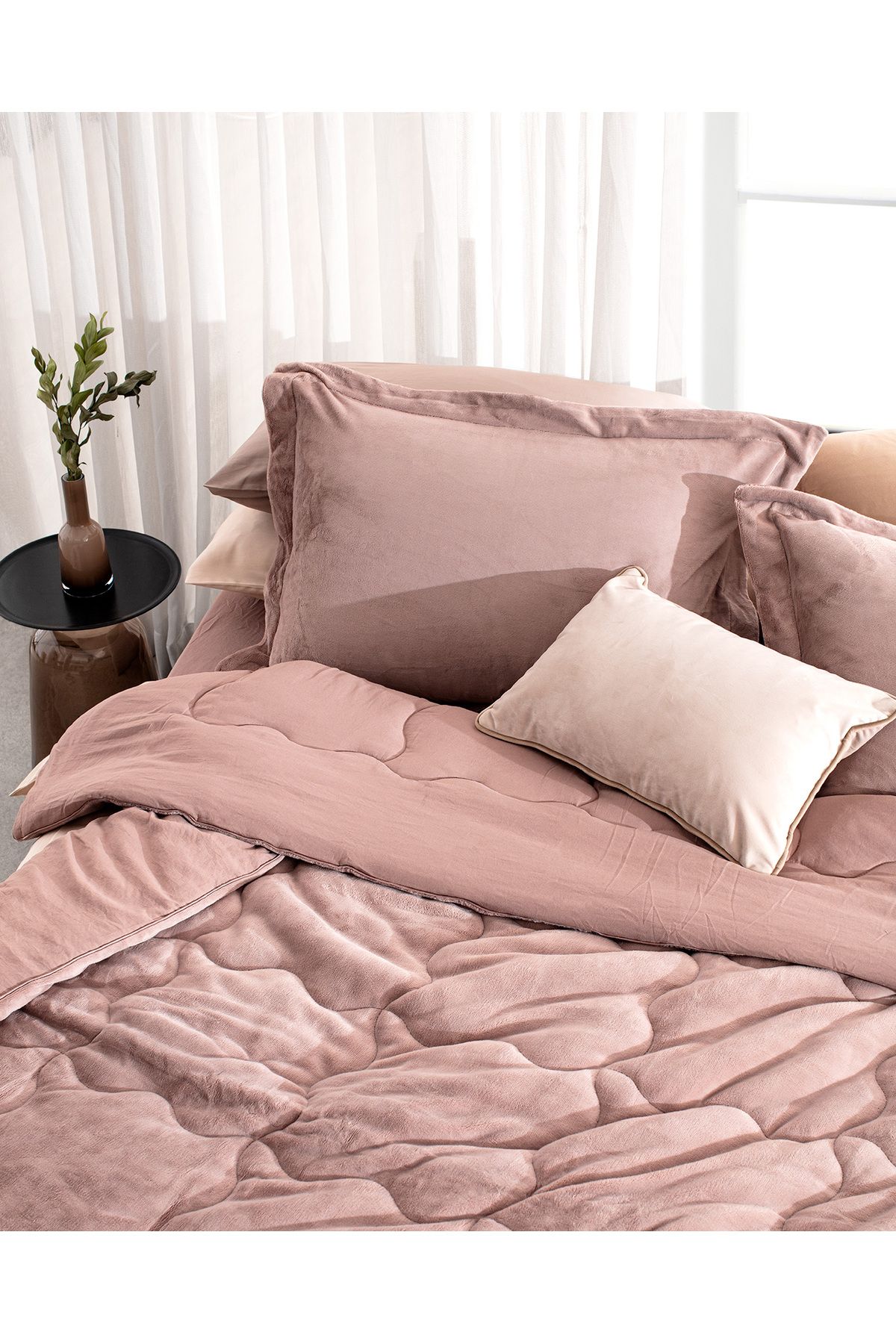 Madame Coco-Kaira Double Comforter Set - Powder 3