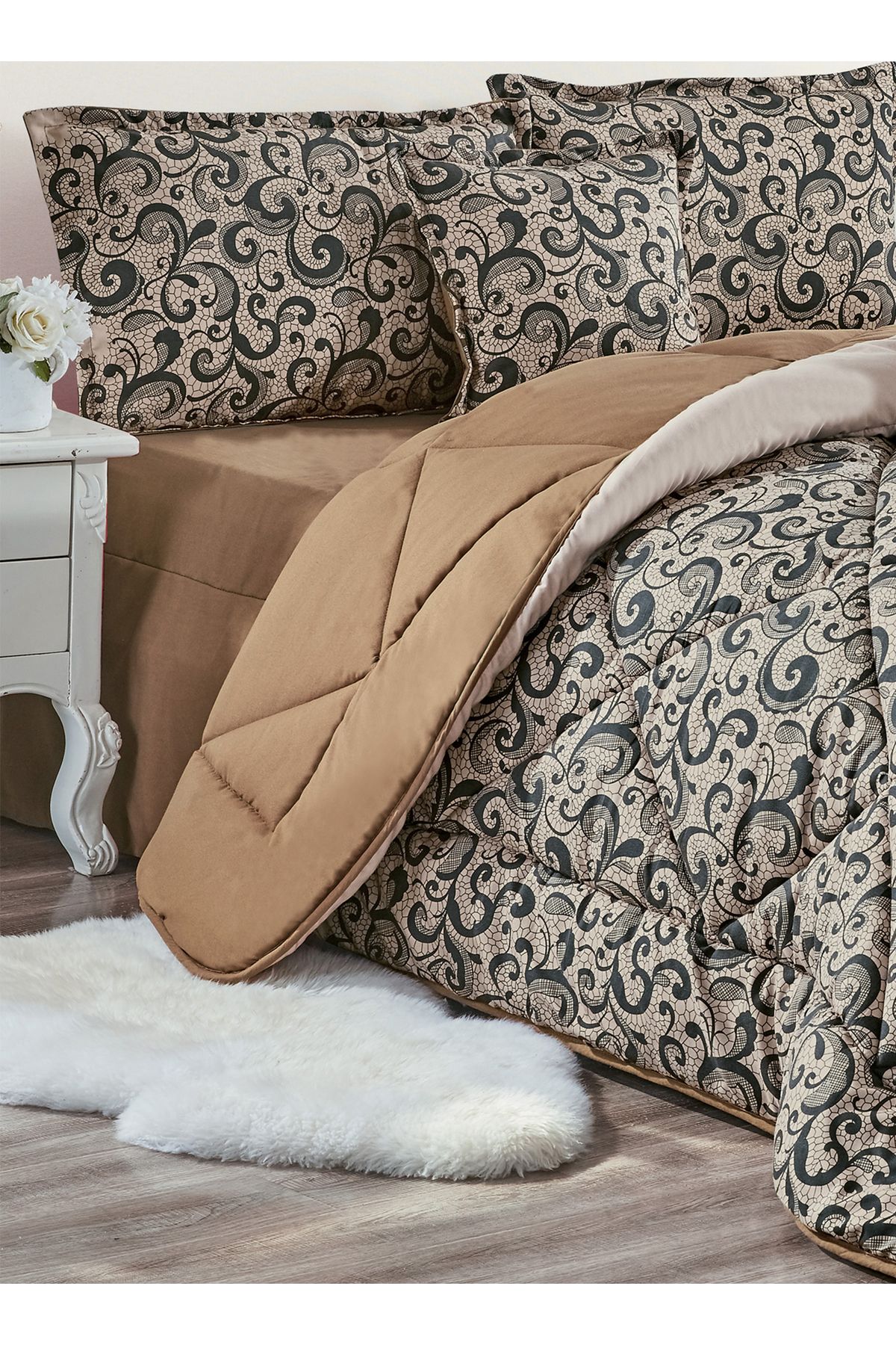 Generic-Comforter Set 4 Piece Single Size Elegant Bedspread Lightweight Comforter Suitable for All Seasons 4
