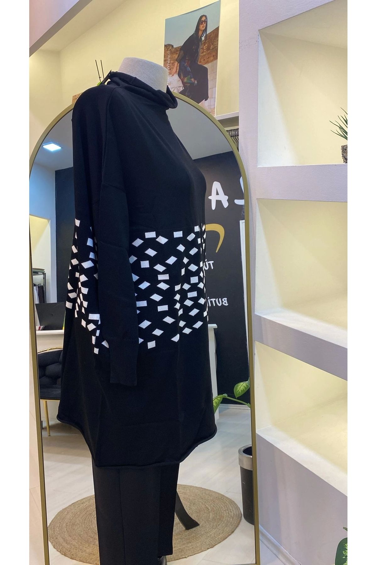 MissWhence-Ecru 242 Model Mi̇sswhence Knitwear Checkered Tunic 2