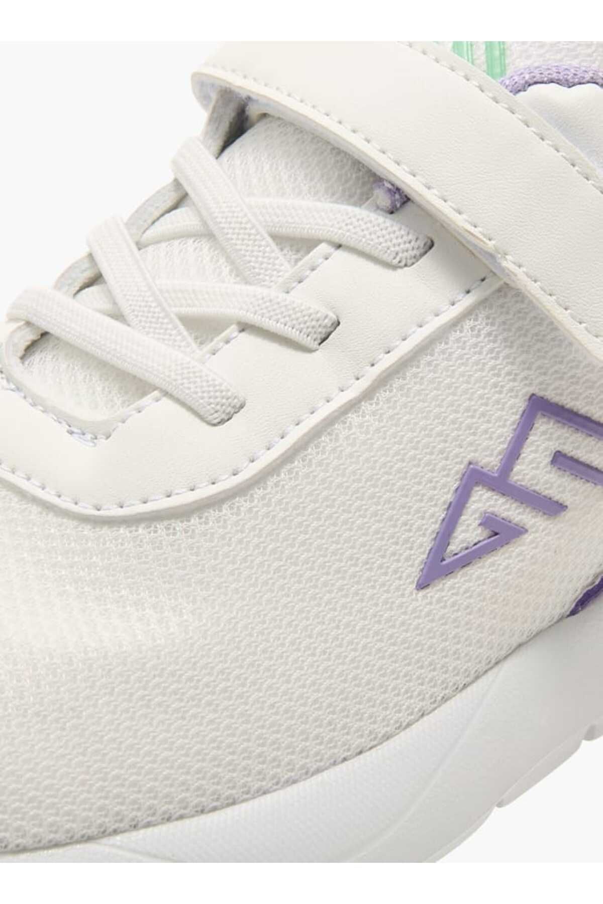 Oaklan by Shoexpress-Colourblock Sports Shoes with Hook and Loop Closure 4